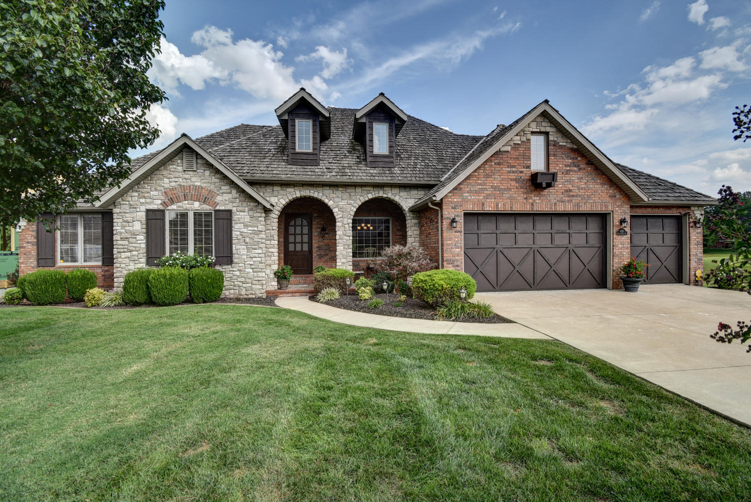 8323 Rolling Hills Drive Property Photo 1