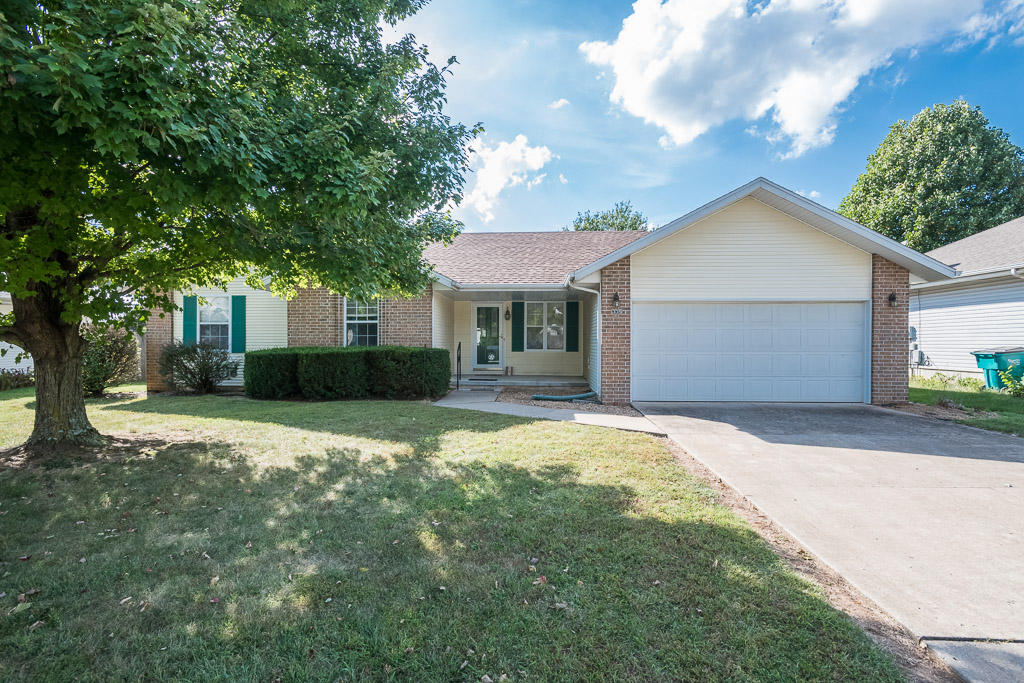 335 South Lulwood Avenue Property Photo 1