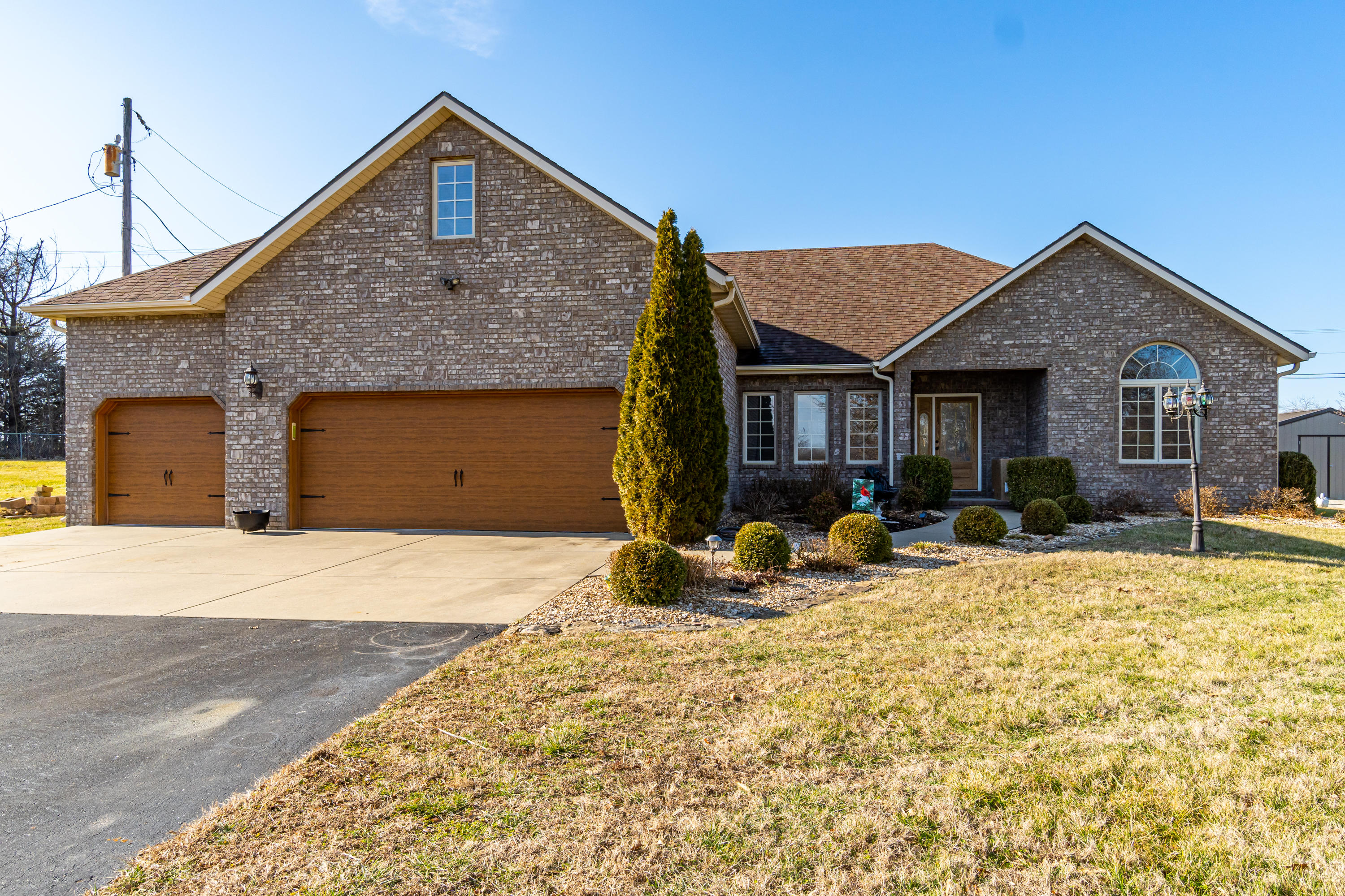 3903 North Bobolink Property Photo 1