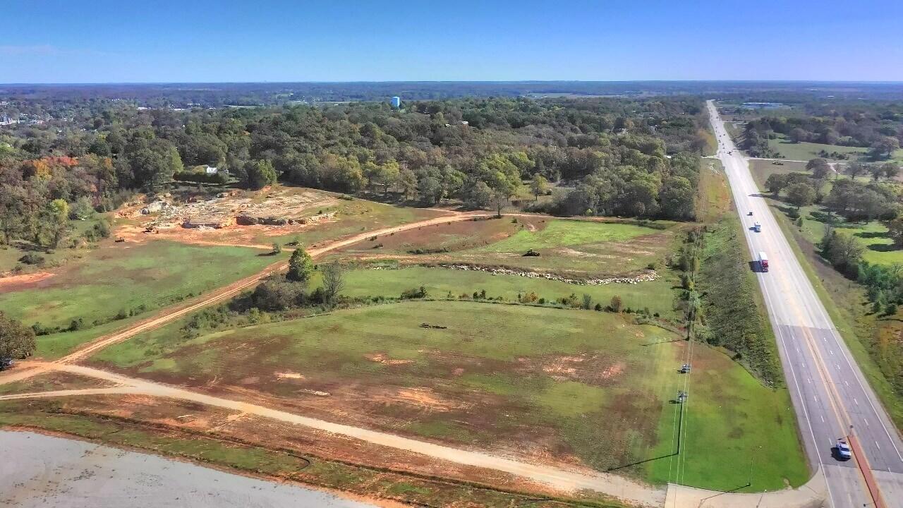 000 Highway 63 Property Photo 12