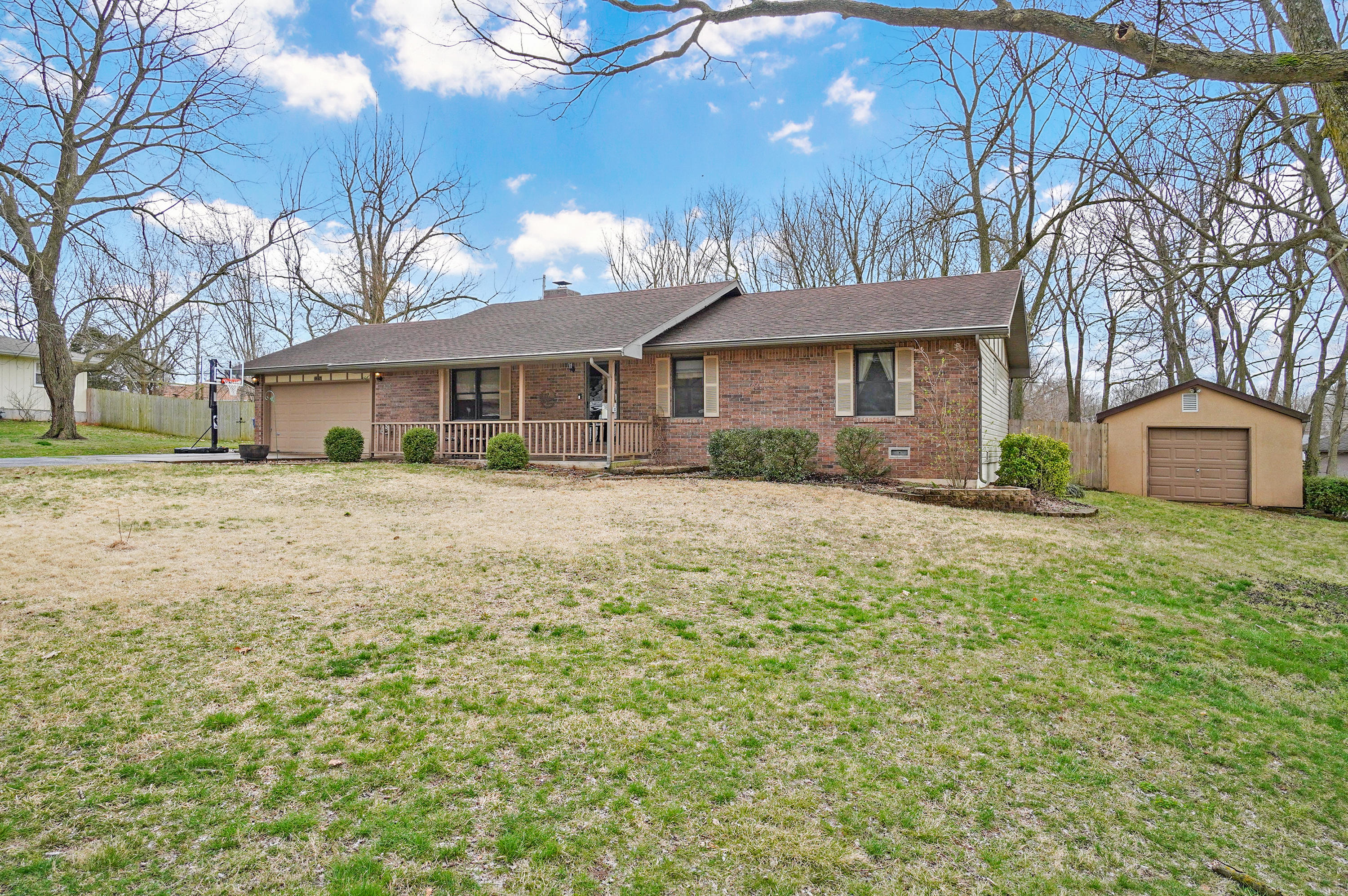 4462 West Curtice Drive Property Photo 1