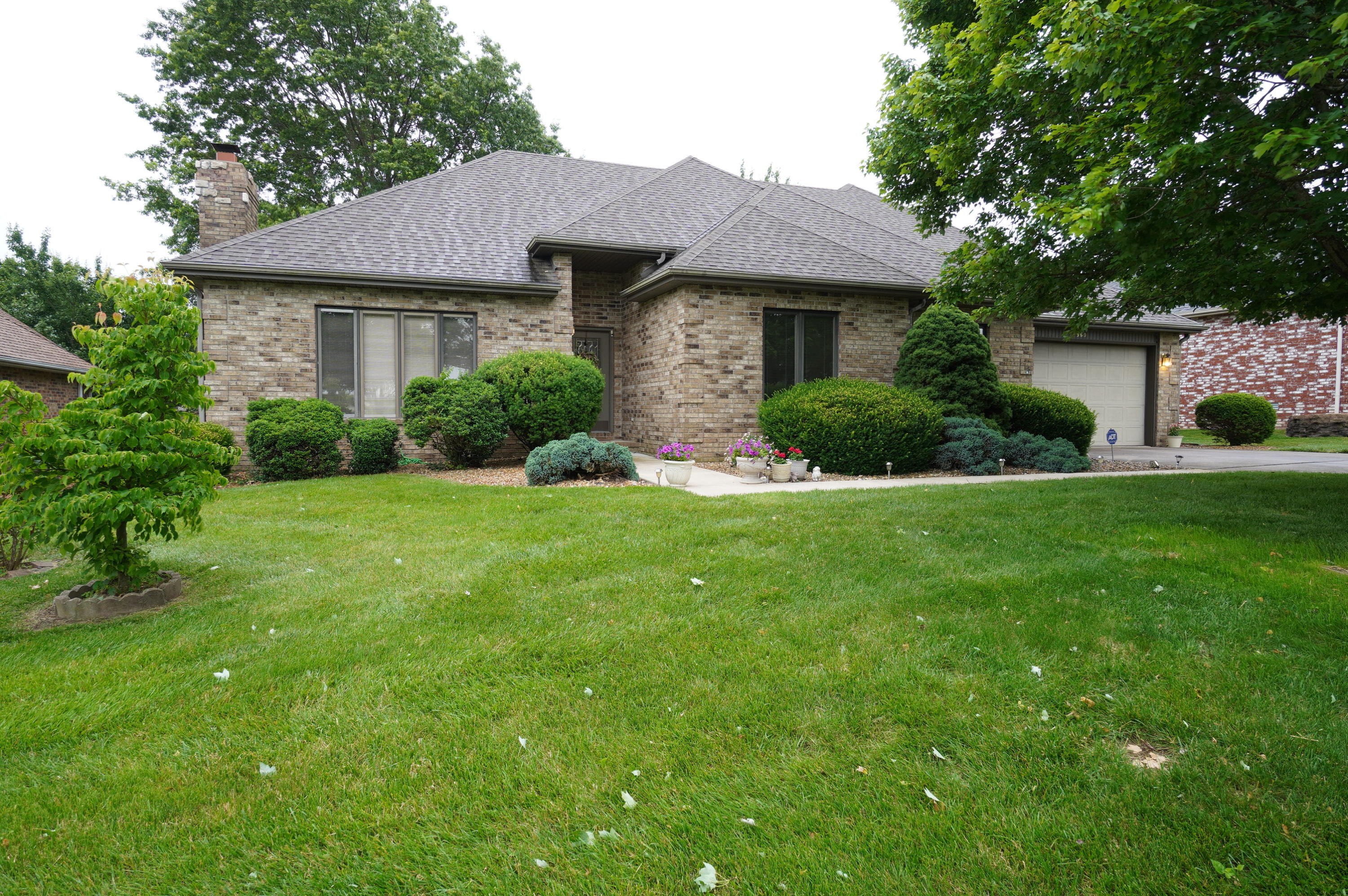 1360 North Cooper Boulevard Property Photo 1