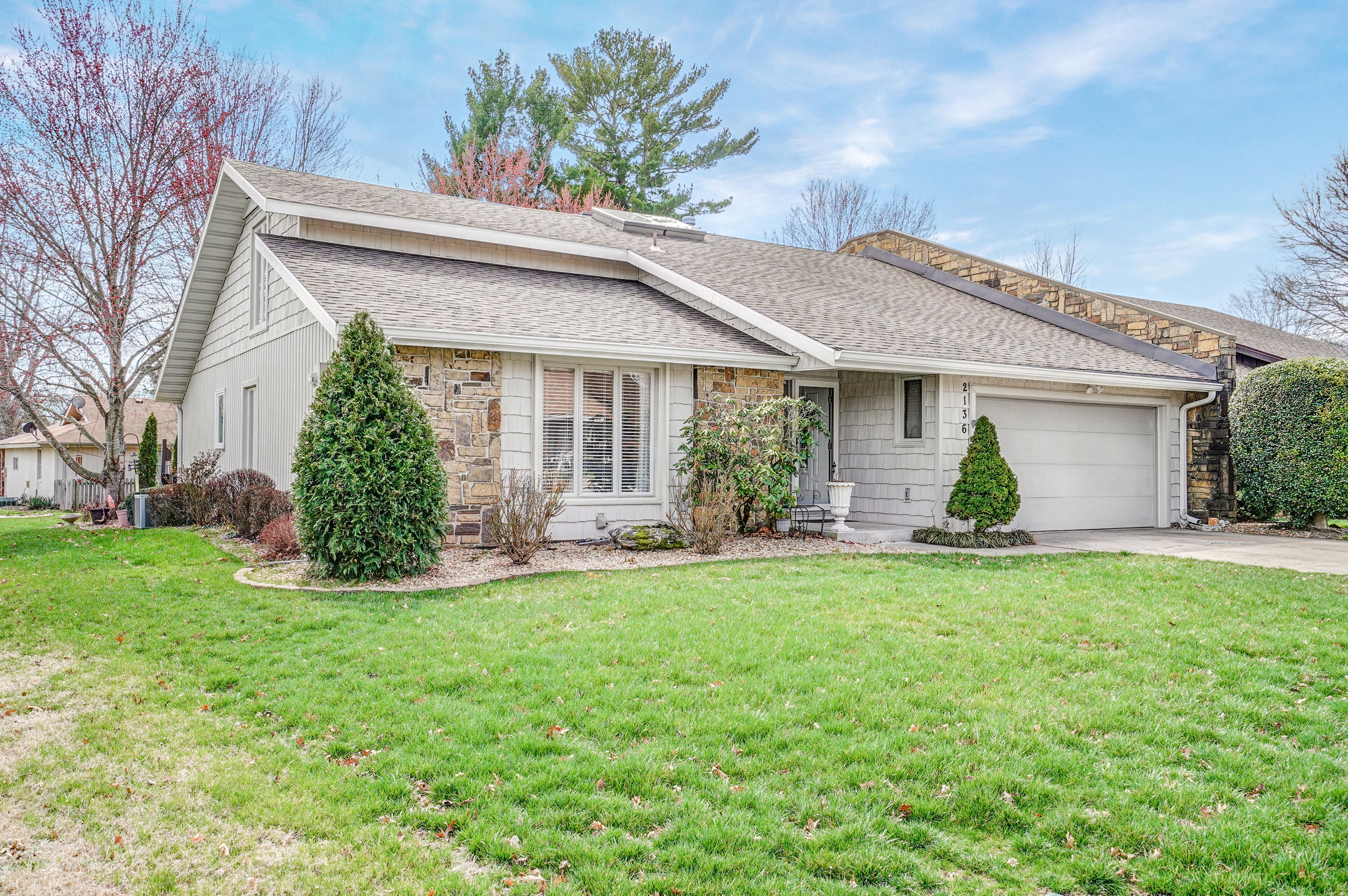 2136 East Wornall Place Property Photo 1