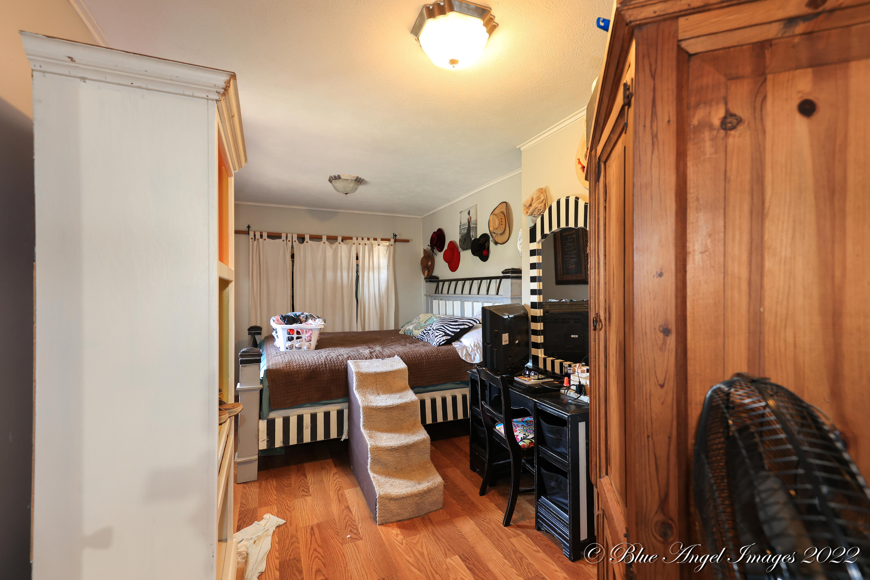 24 63 Highway Property Photo 17