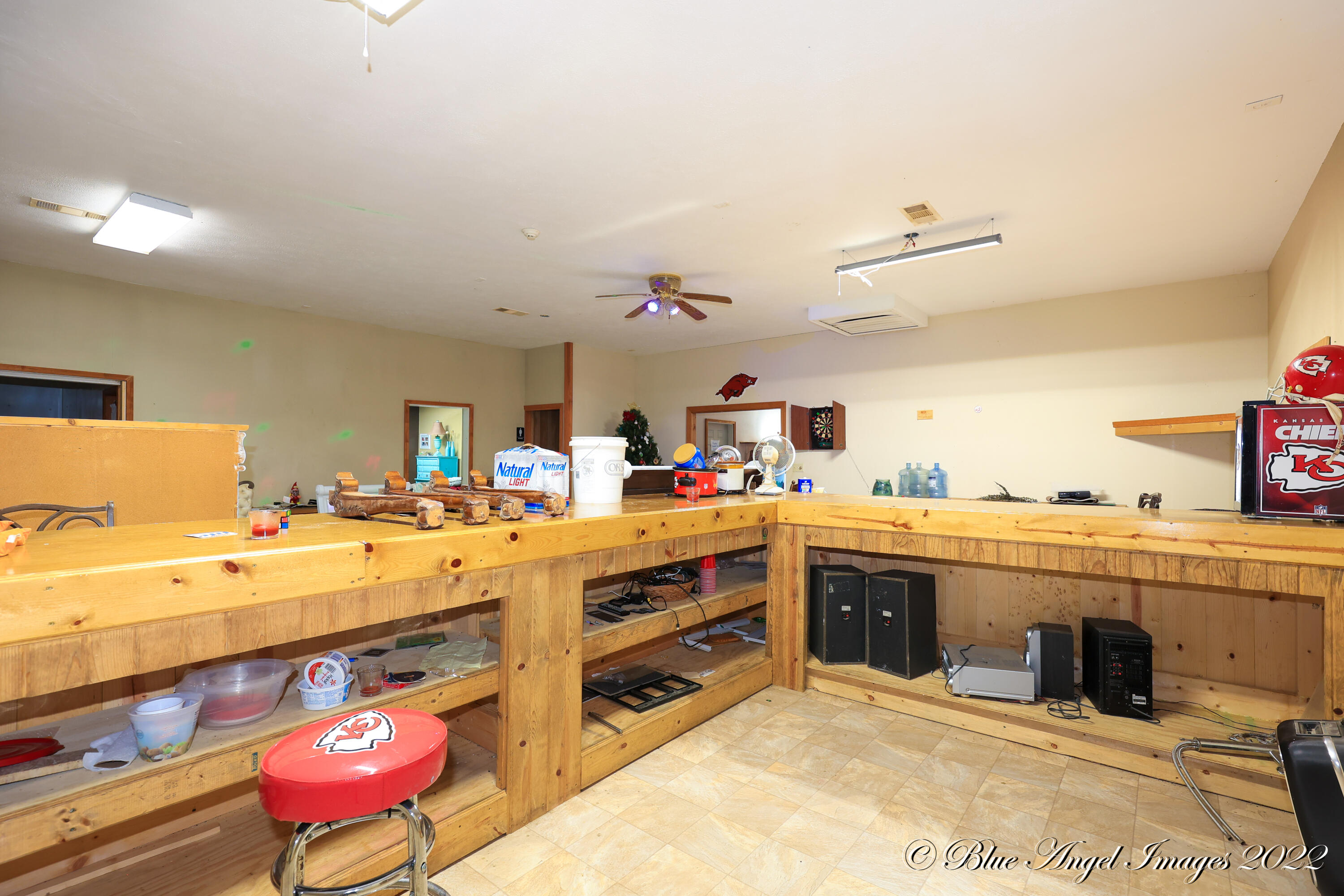 24 63 Highway Property Photo 31