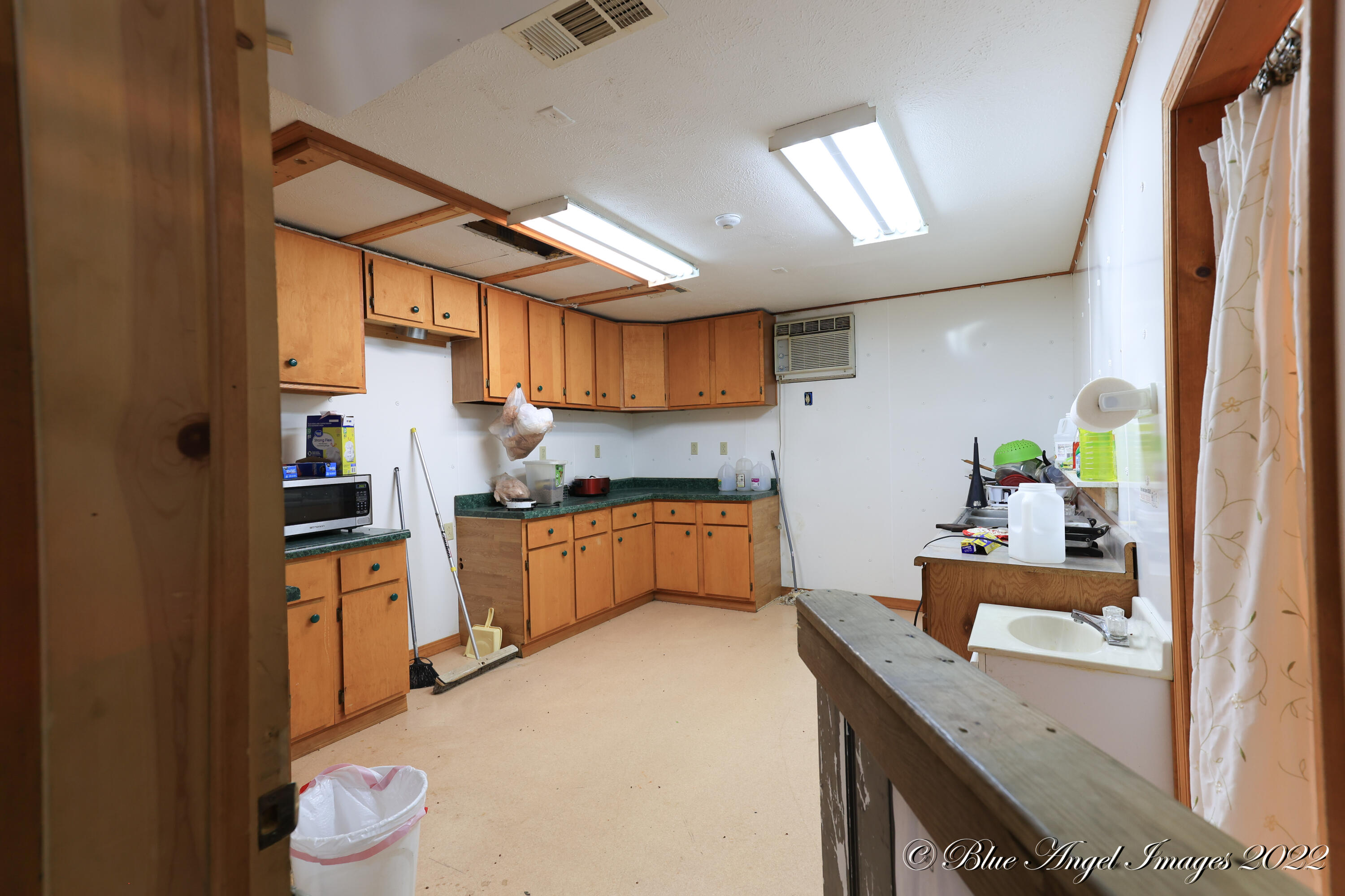 24 63 Highway Property Photo 35