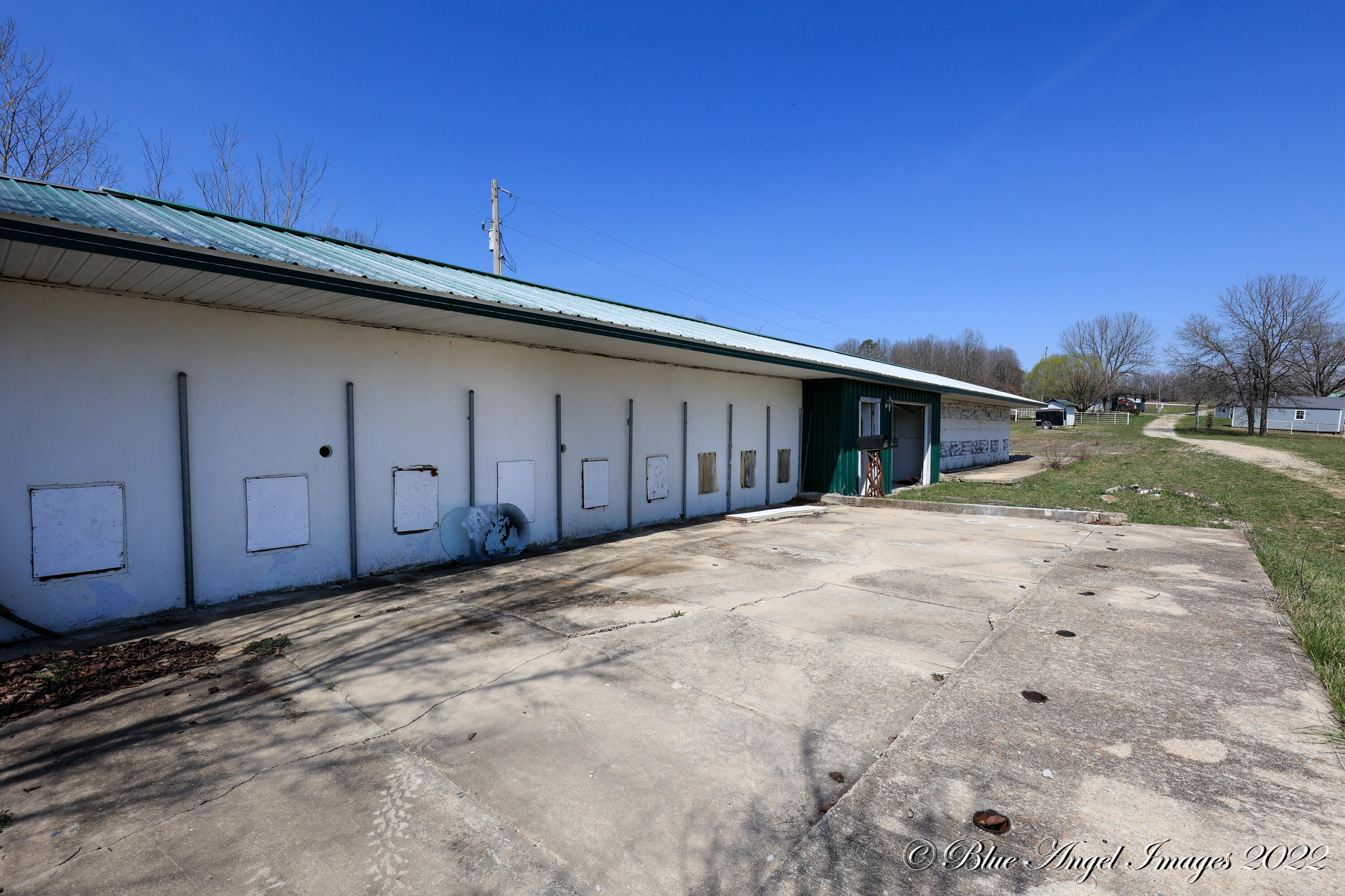 24 63 Highway Property Photo 40