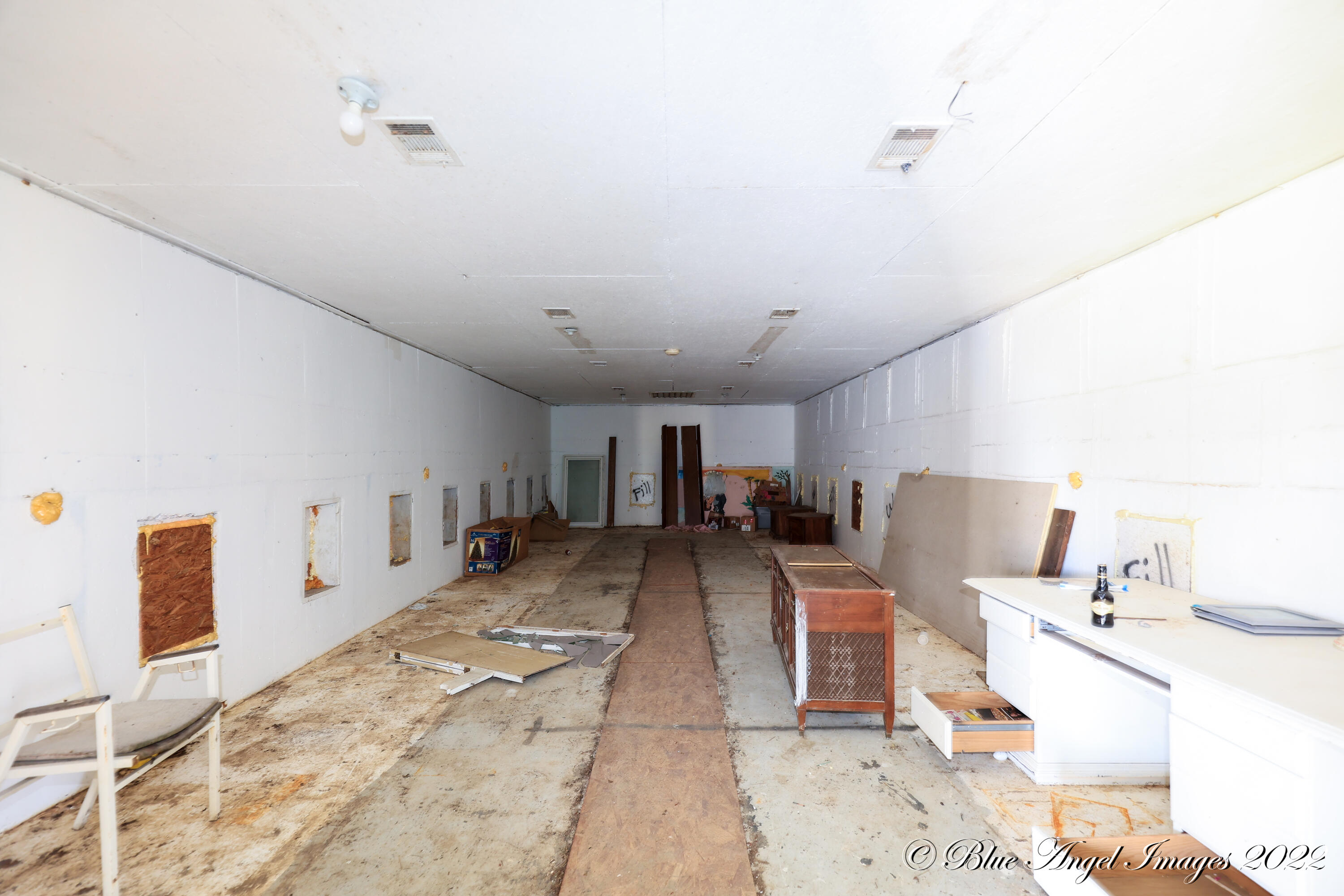 24 63 Highway Property Photo 43