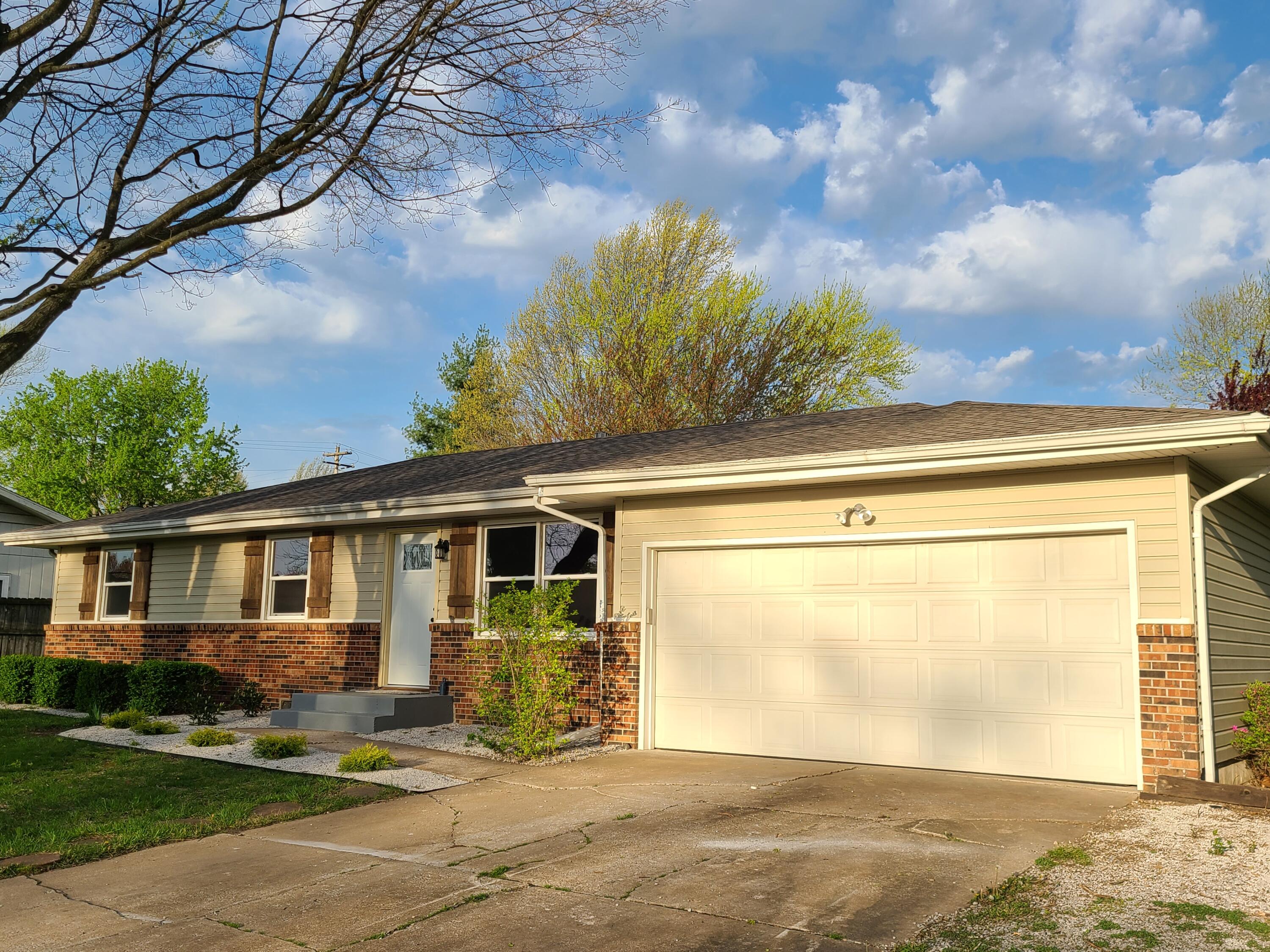 4345 South Meadowlark Drive Property Photo 1