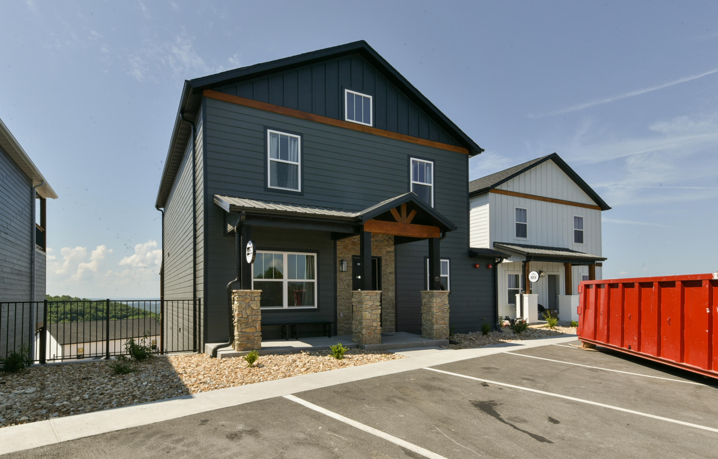212 Chateau Mountain Hilltop Way Property Photo 3