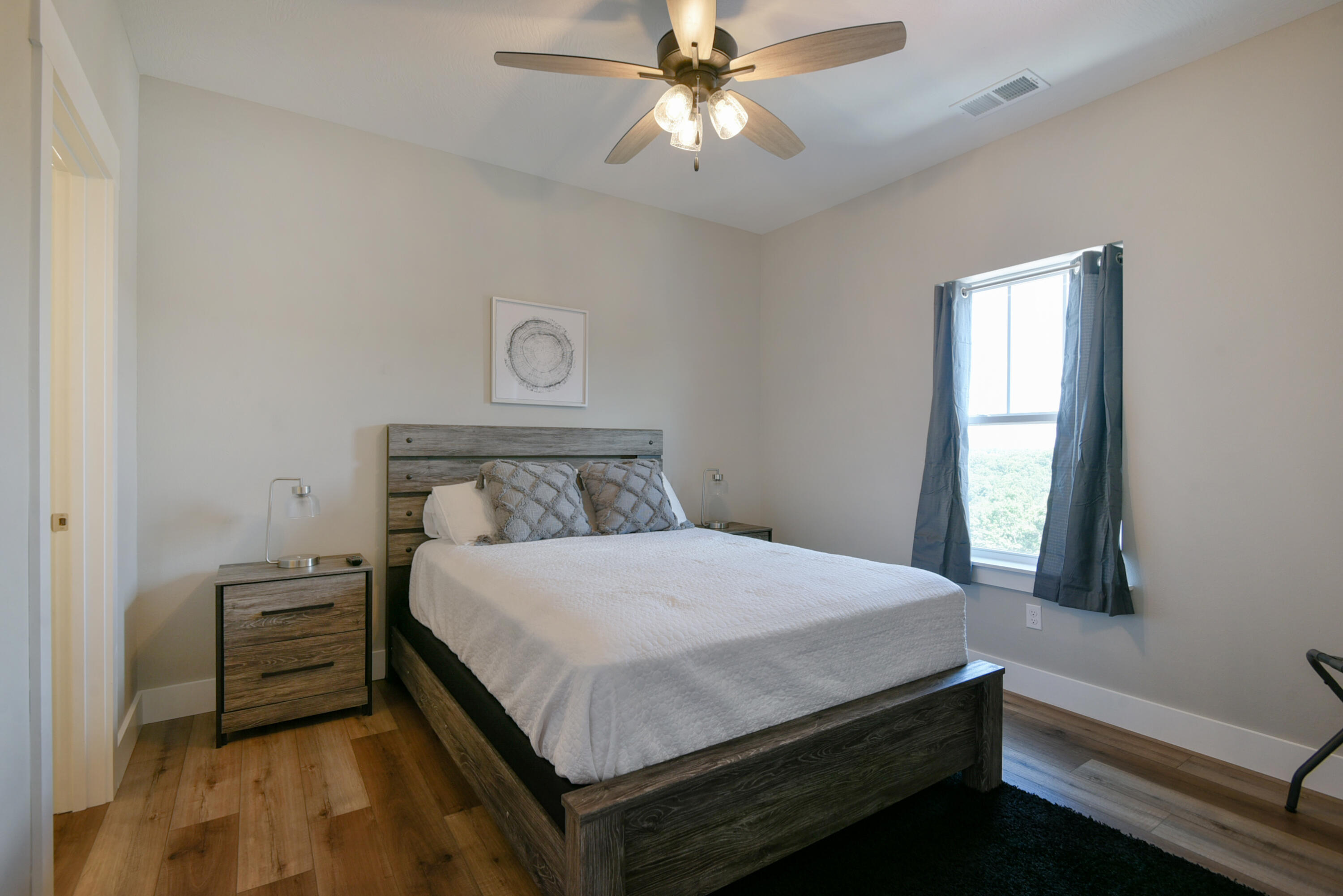 212 Chateau Mountain Hilltop Way Property Photo 28