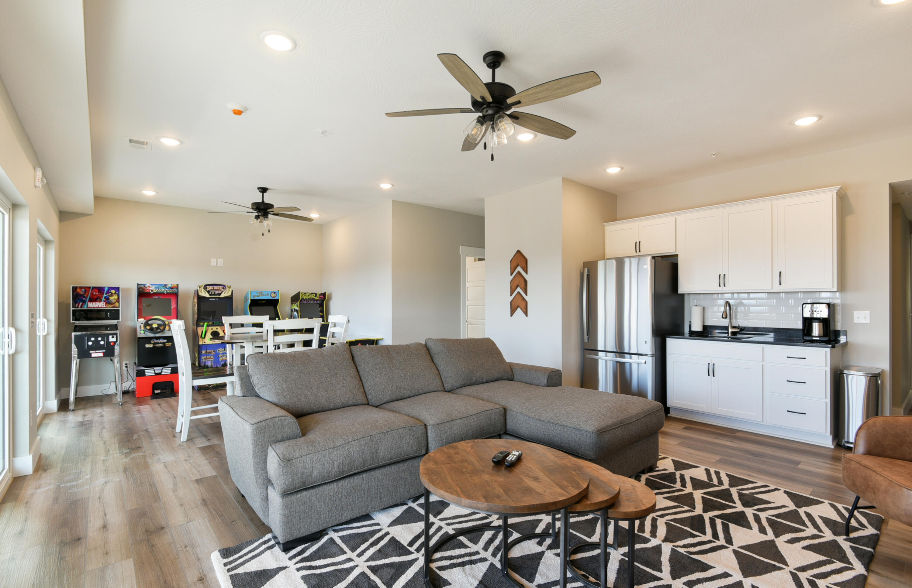 212 Chateau Mountain Hilltop Way Property Photo 34