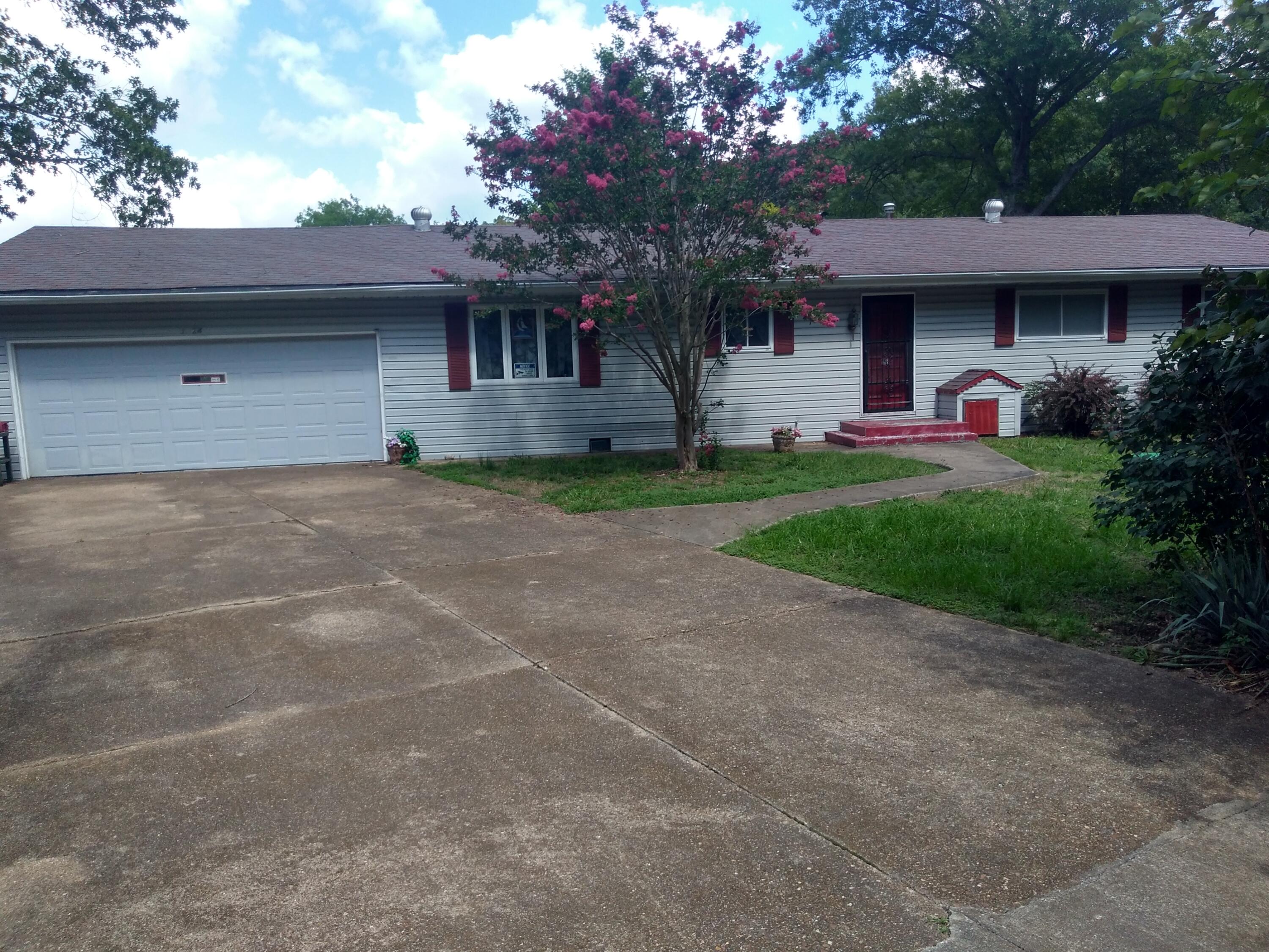 144 Westview Drive Property Photo 3