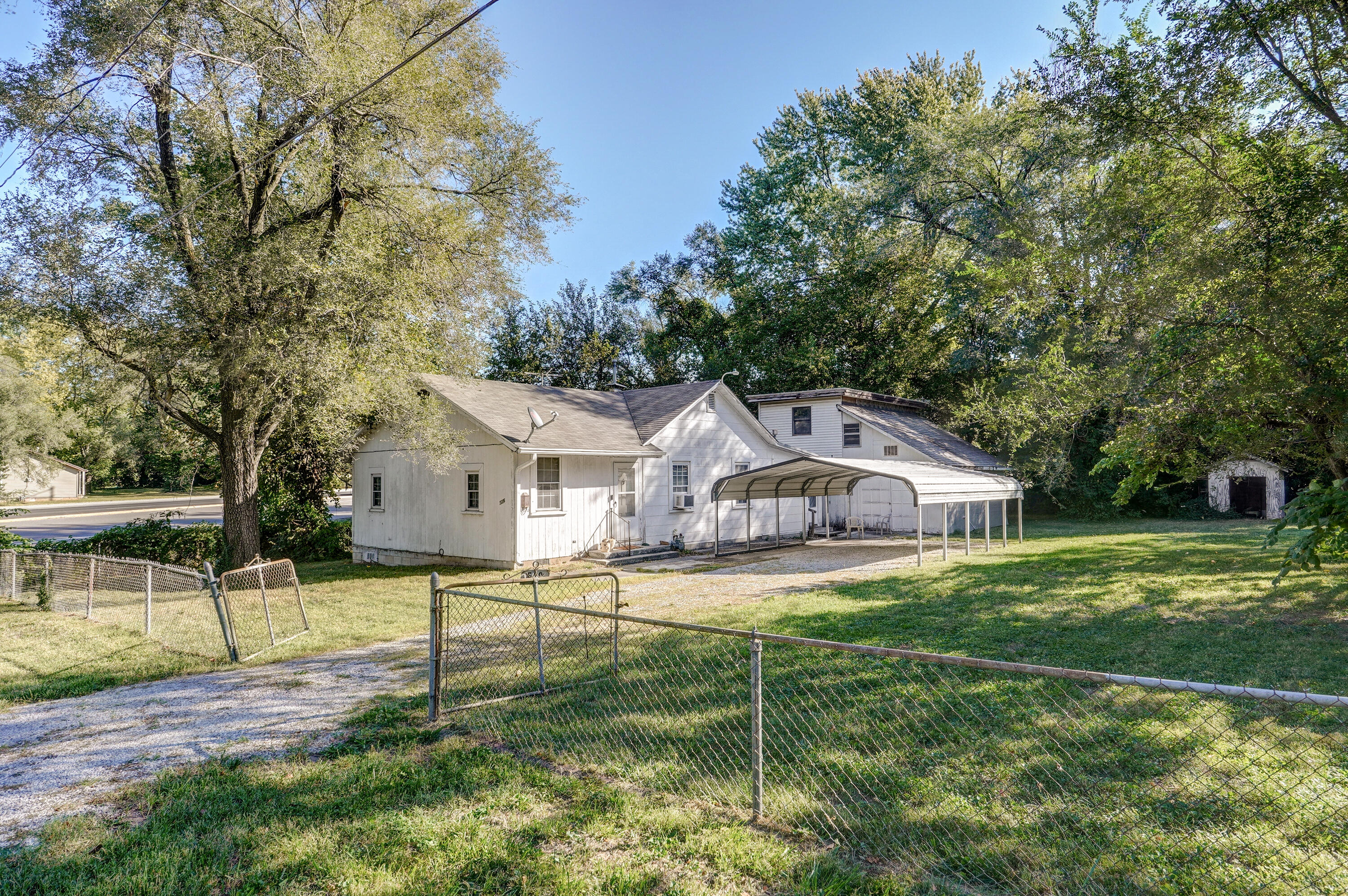 526 North Brown Avenue Property Photo 1