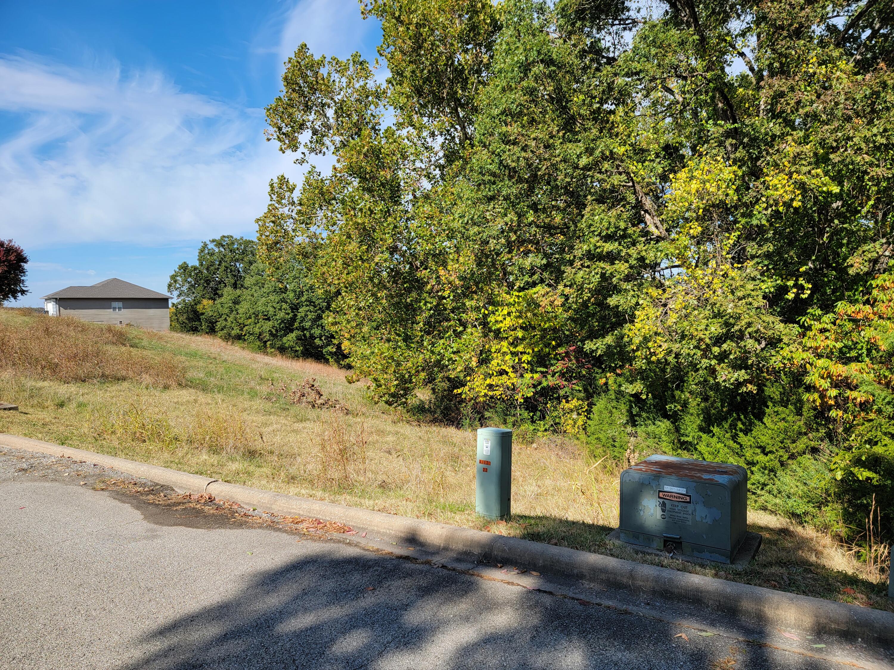 000 Eagle Crest Drive Property Photo 2