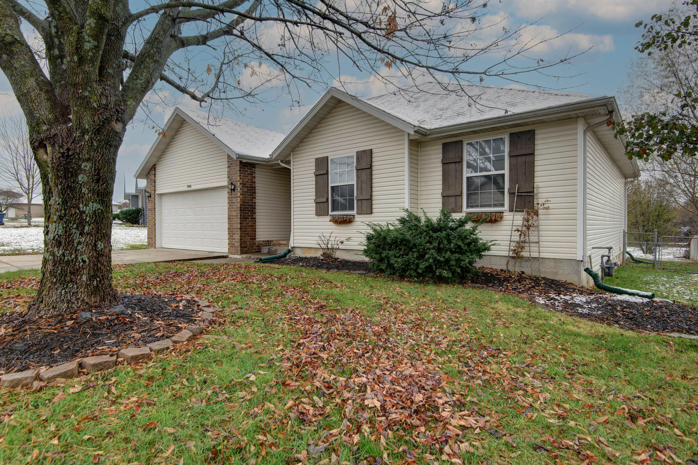 1306 Turnberry Boulevard Property Photo 1