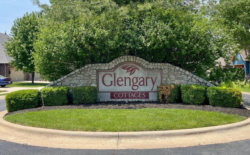2177 West Glengary Court Property Photo