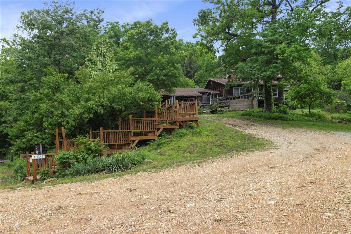 7064 County Road 14-223 East Property Photo 10