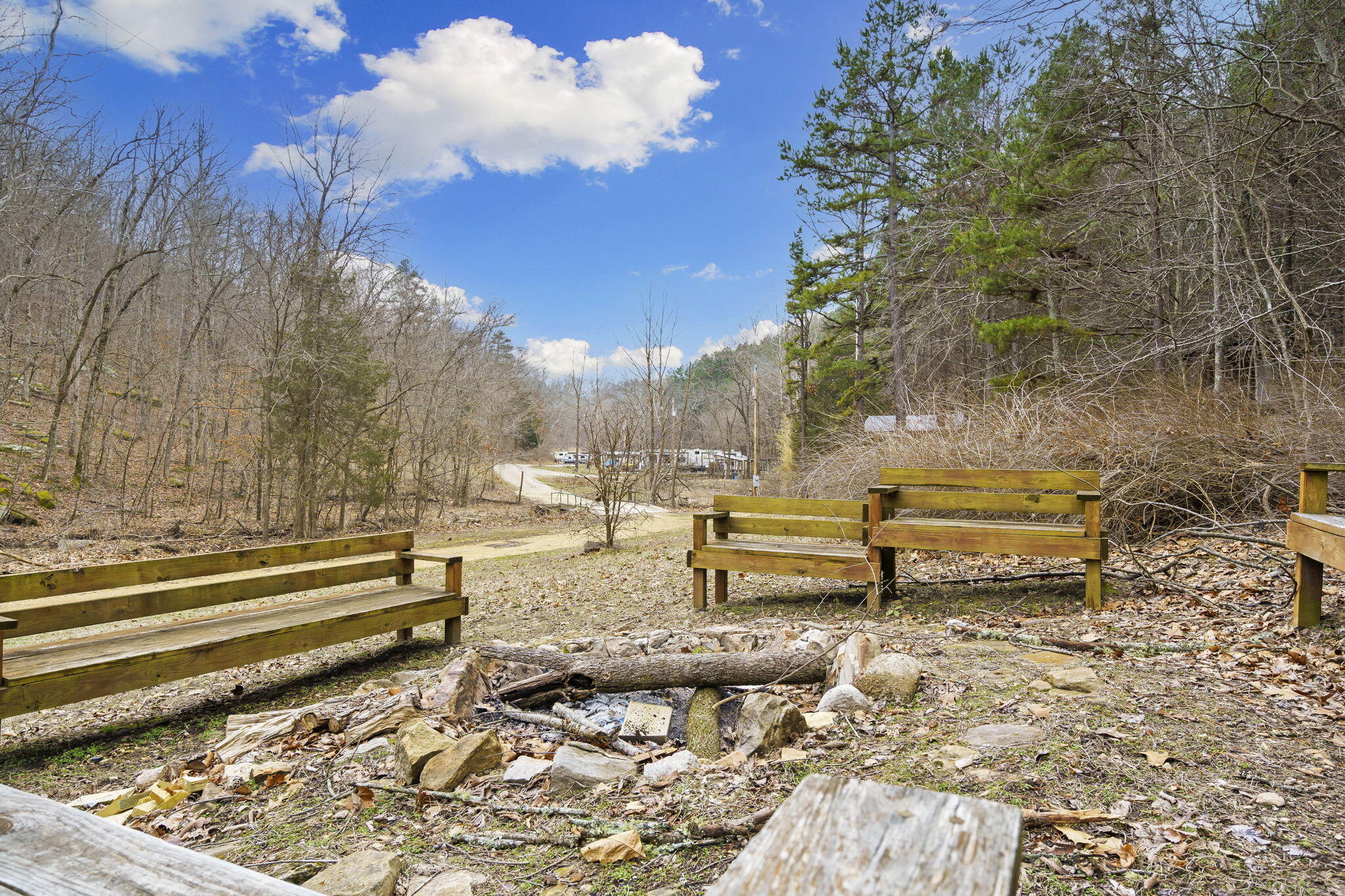 7064 County Road 14-223 East Property Photo 16