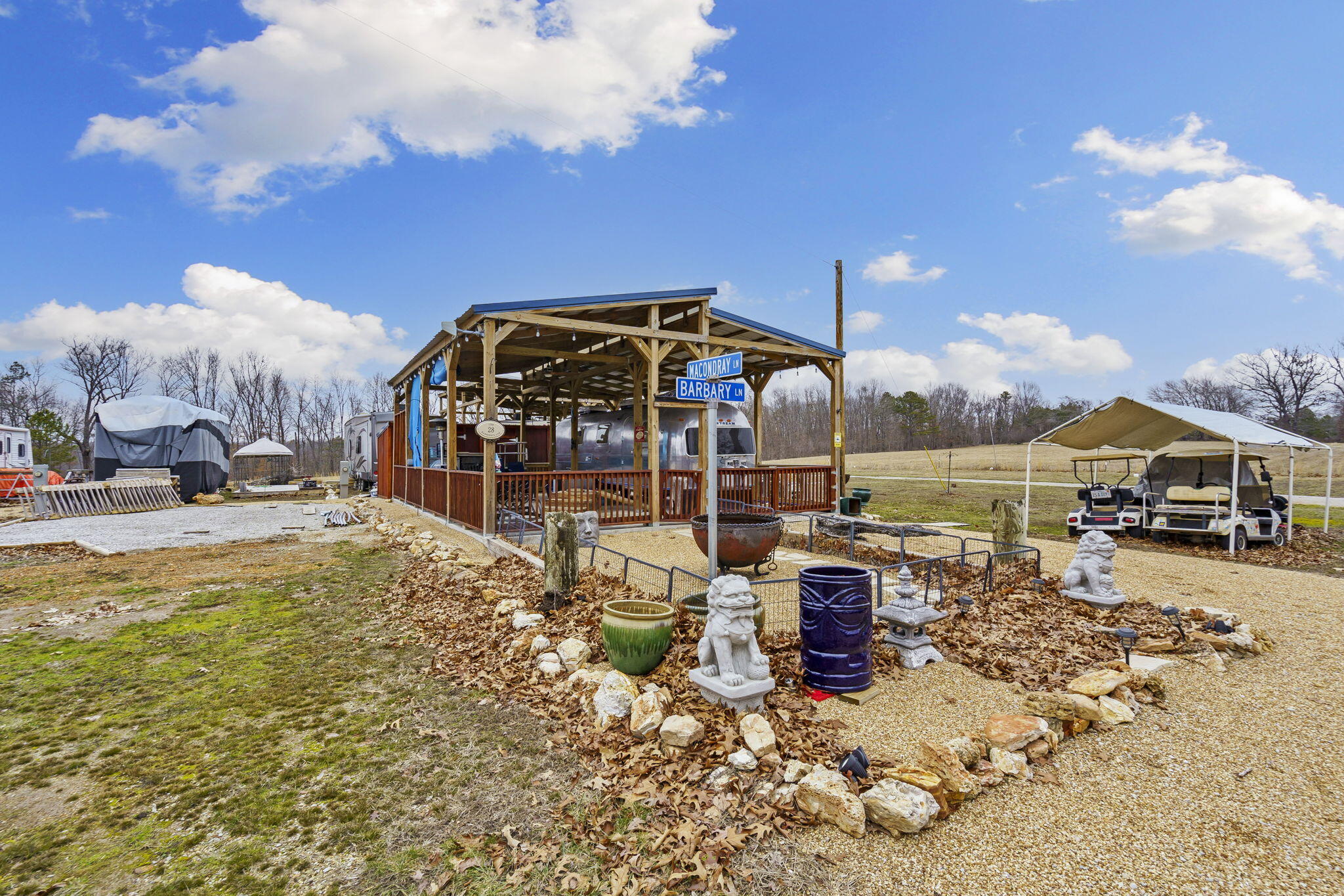 7064 County Road 14-223 East Property Photo 69