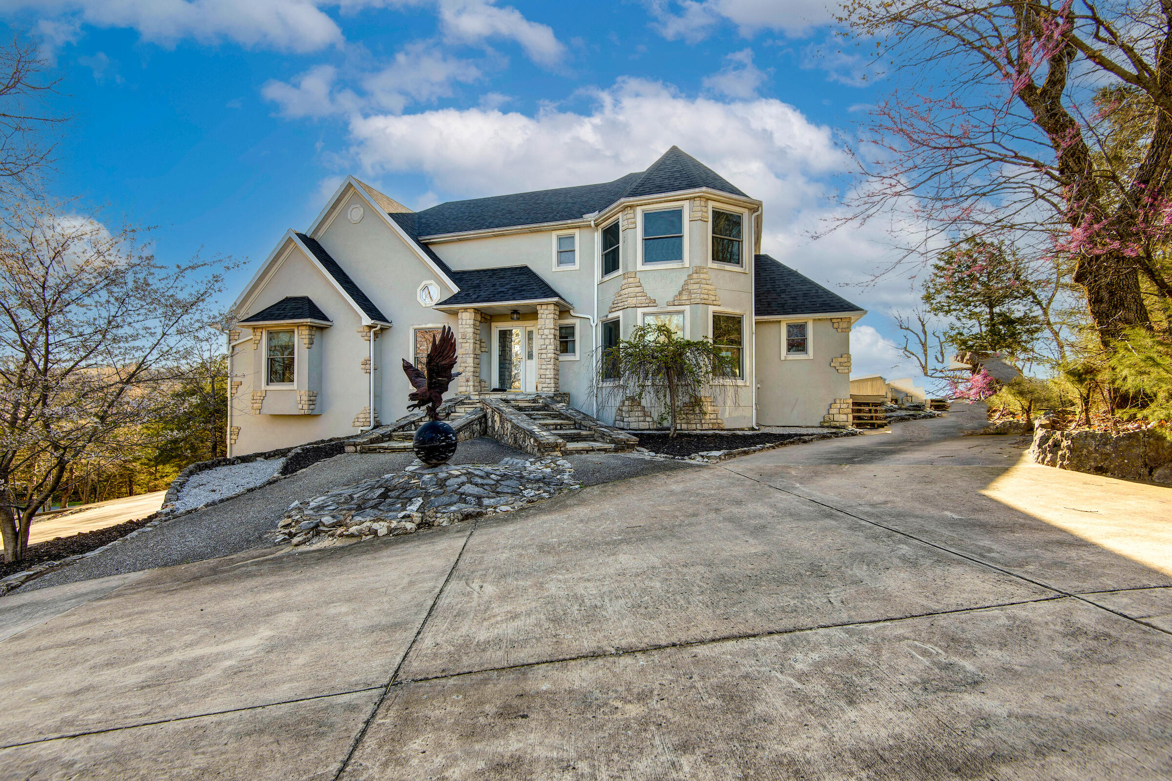36 Randall Drive Property Photo 4