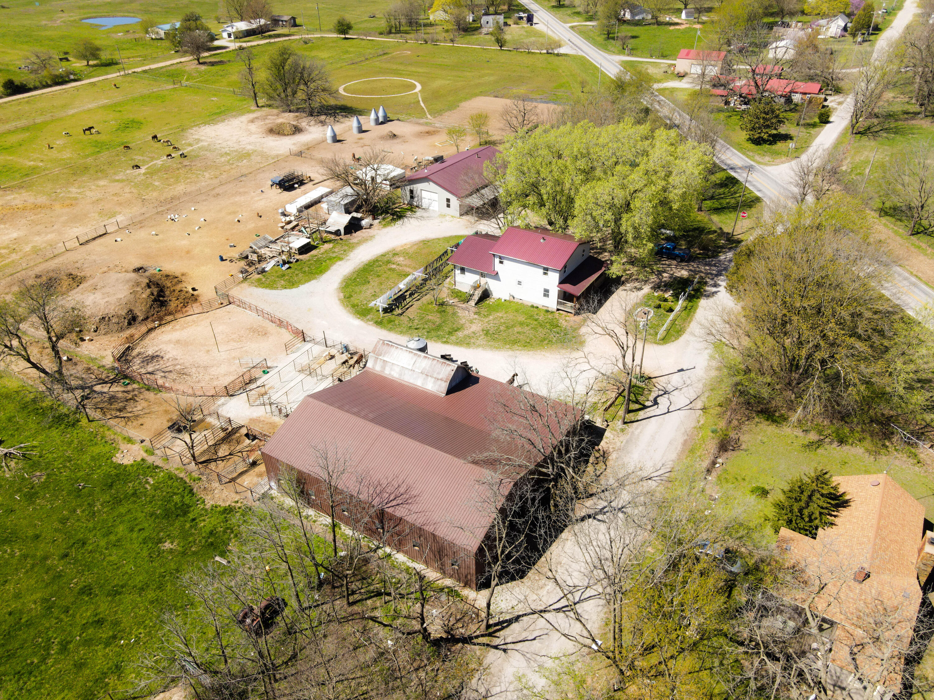 528 College Street Property Photo 3