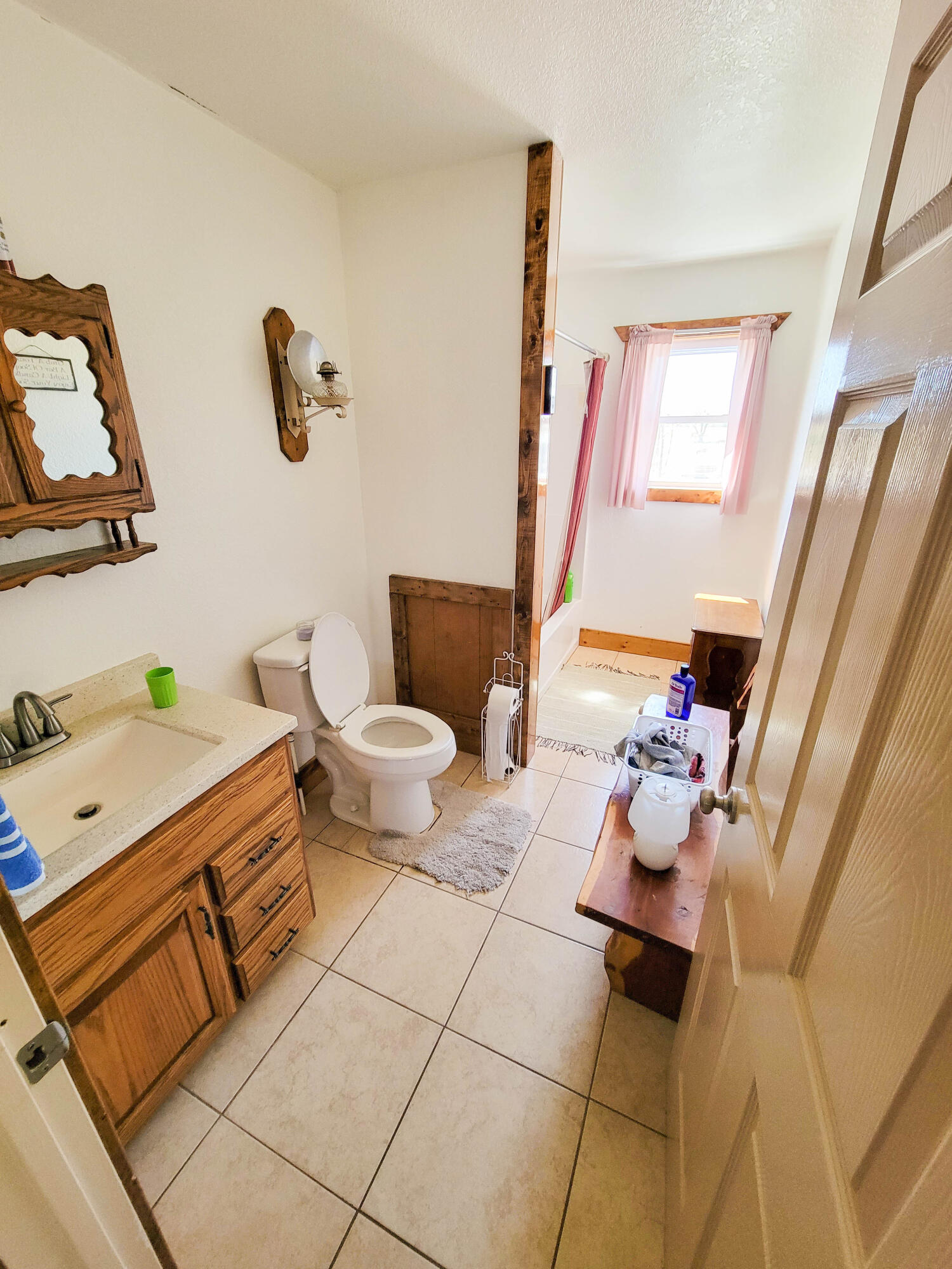 528 College Street Property Photo 42