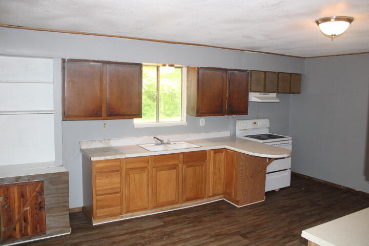 736 State Highway Y Property Photo 9