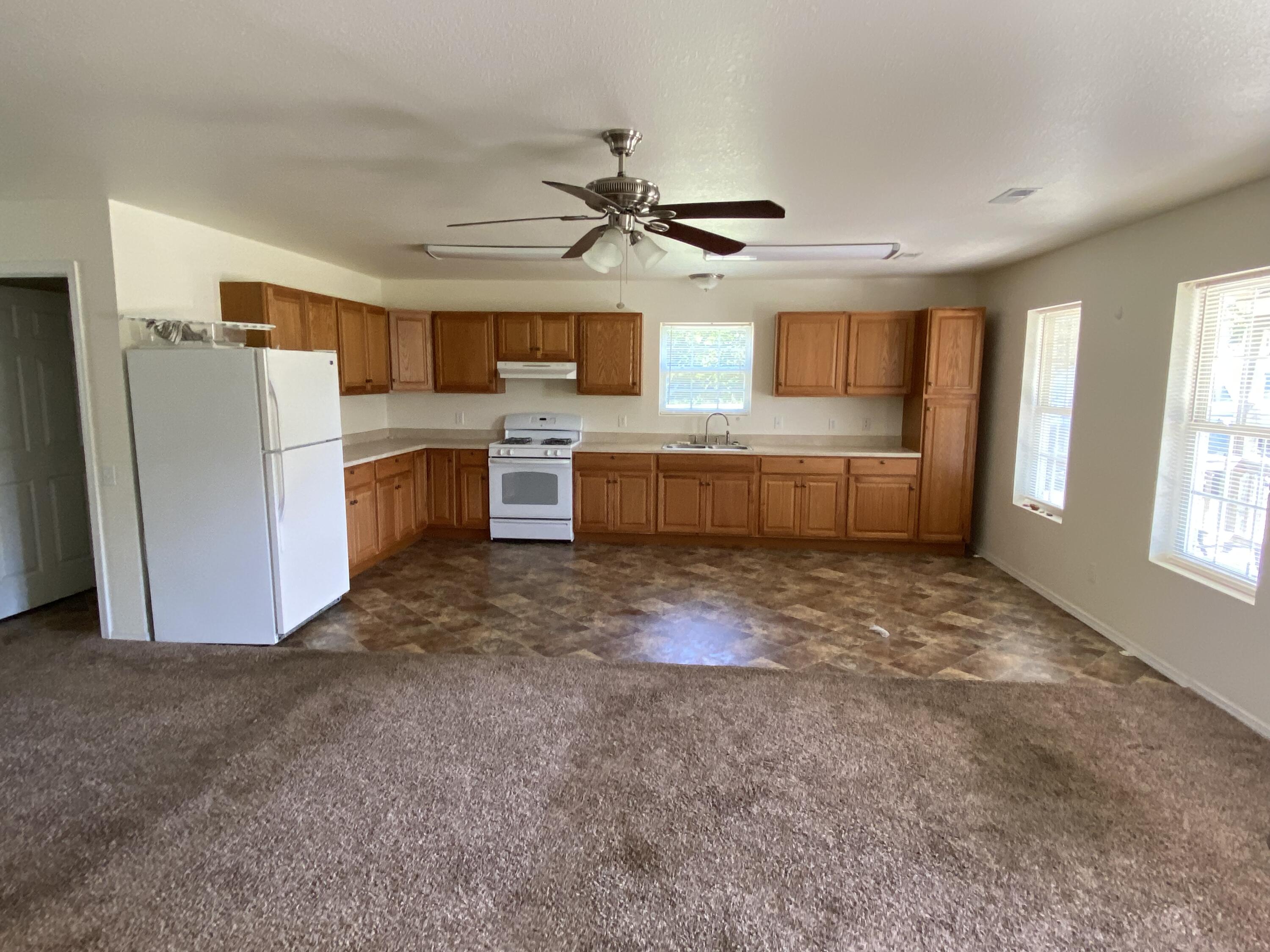 37 County Road 343 Property Photo 2