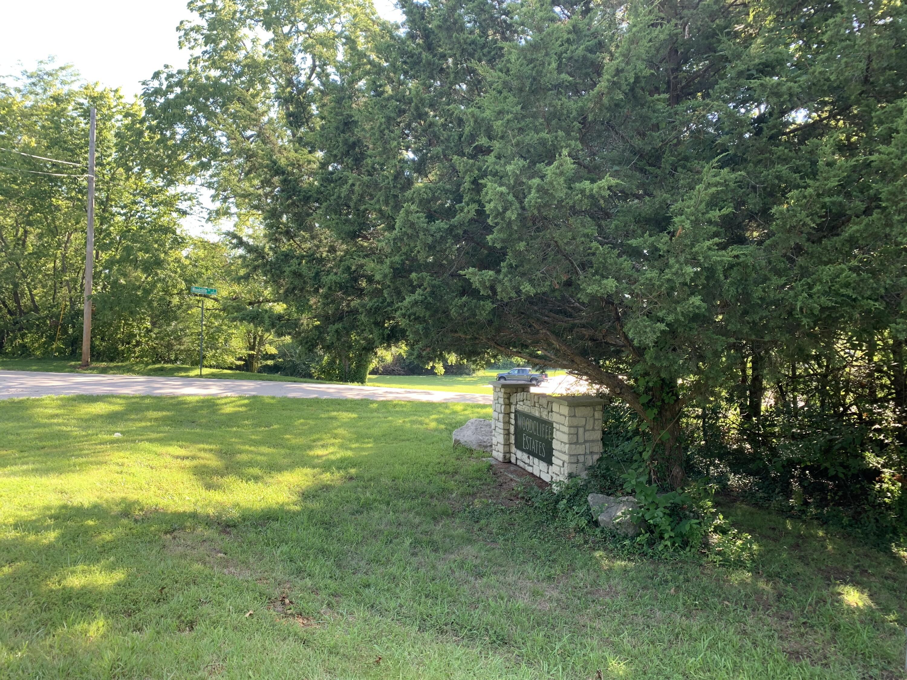000 South Woodcliffe Drive Property Photo 11