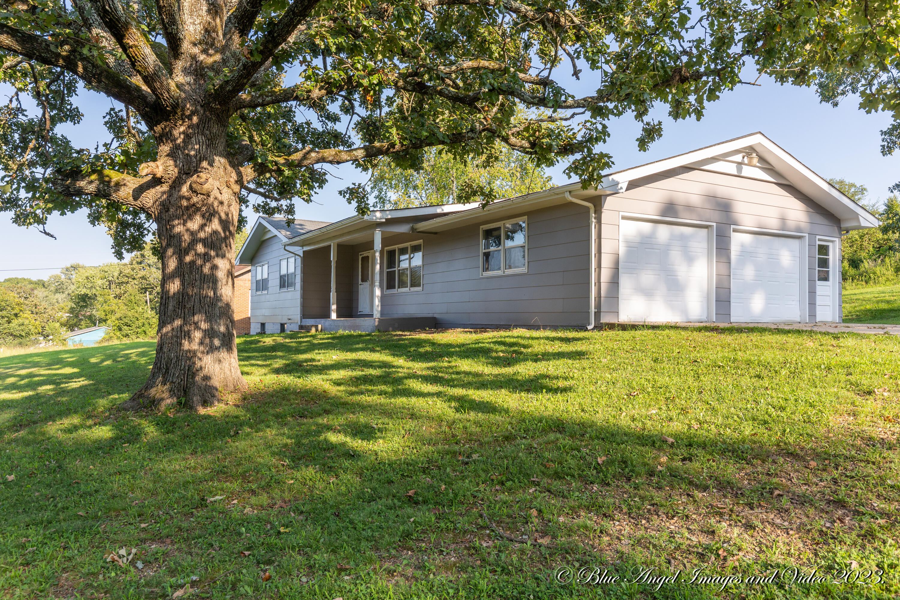 1028 Armstrong Street Property Photo 2