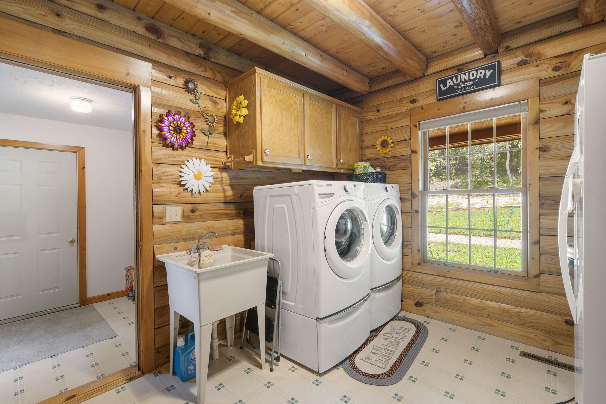 1348 Highview Circle Property Photo 24