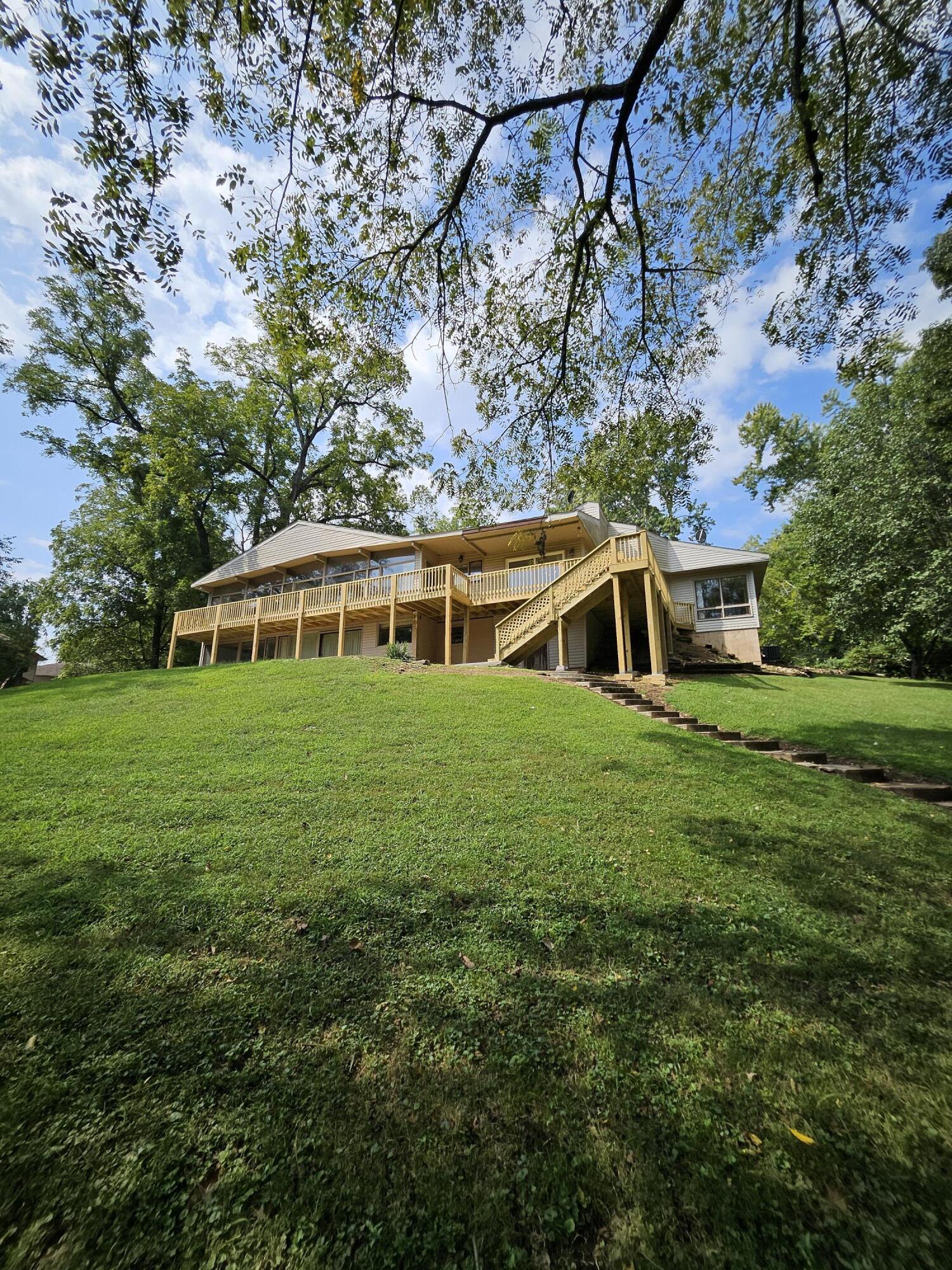 101 Secluded Ln Property Photo 2