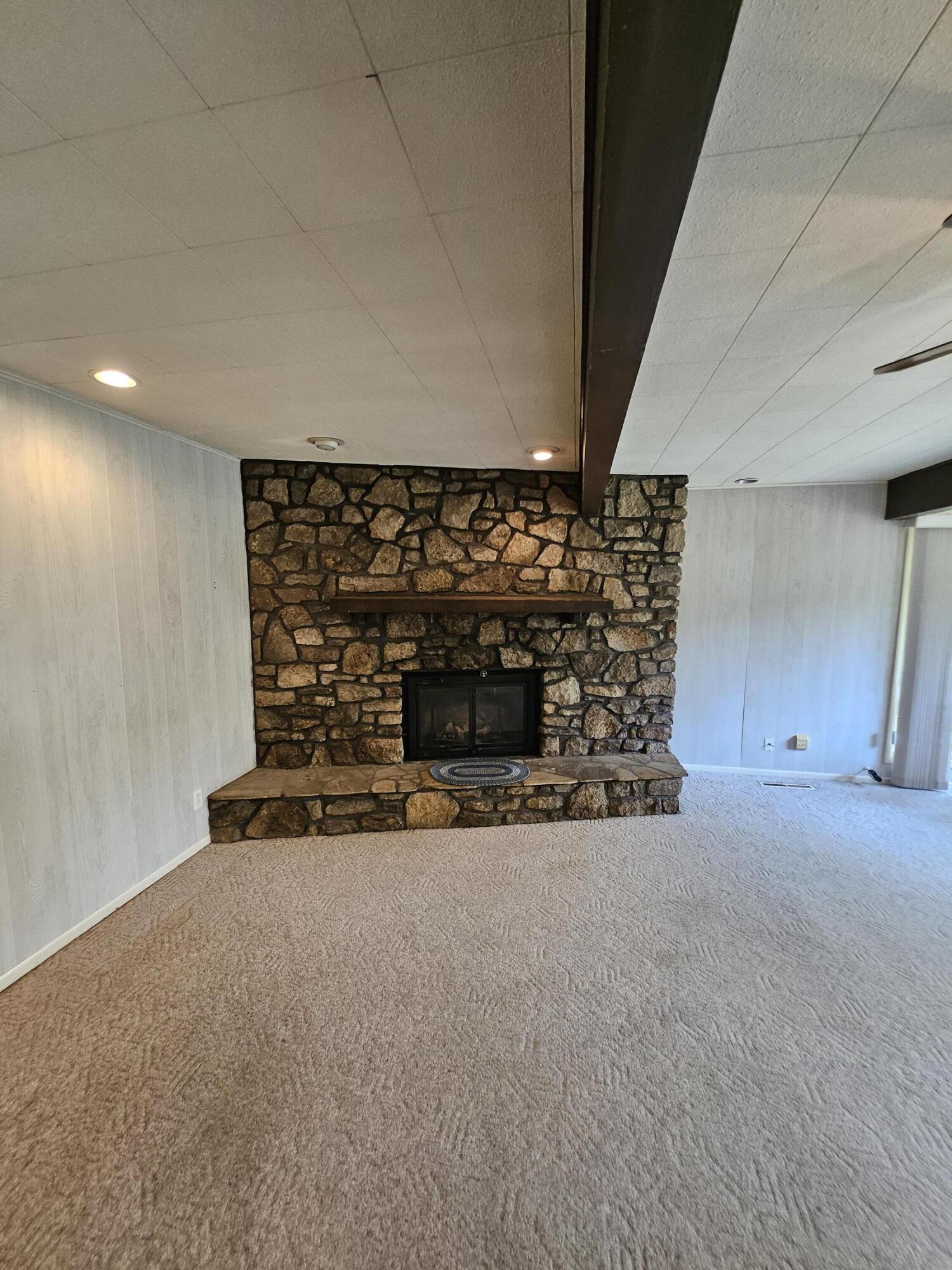 101 Secluded Ln Property Photo 6