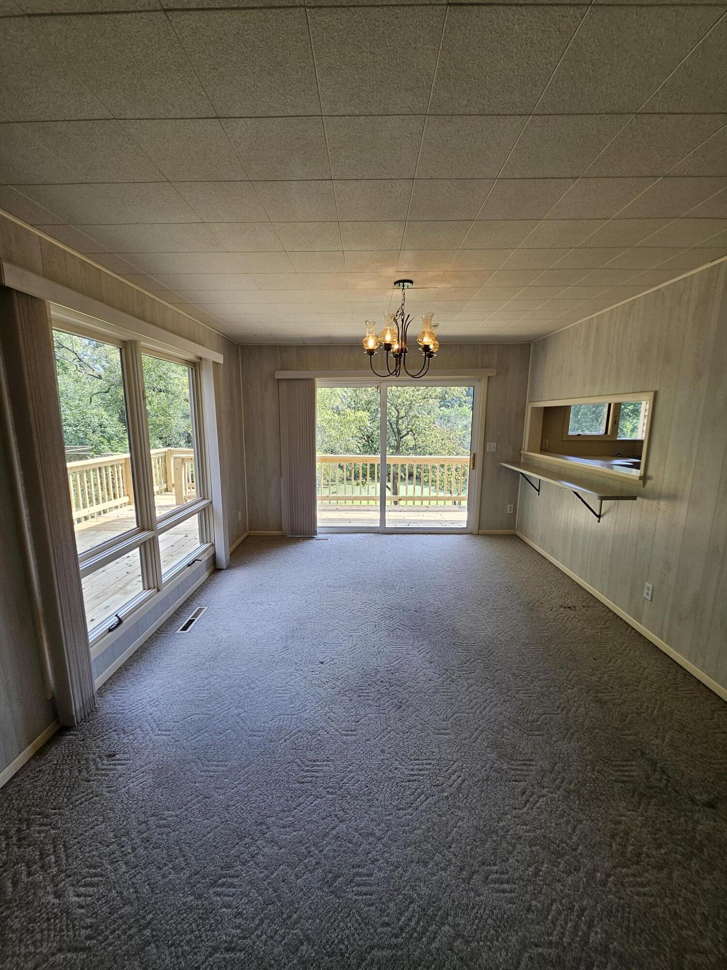 101 Secluded Ln Property Photo 9
