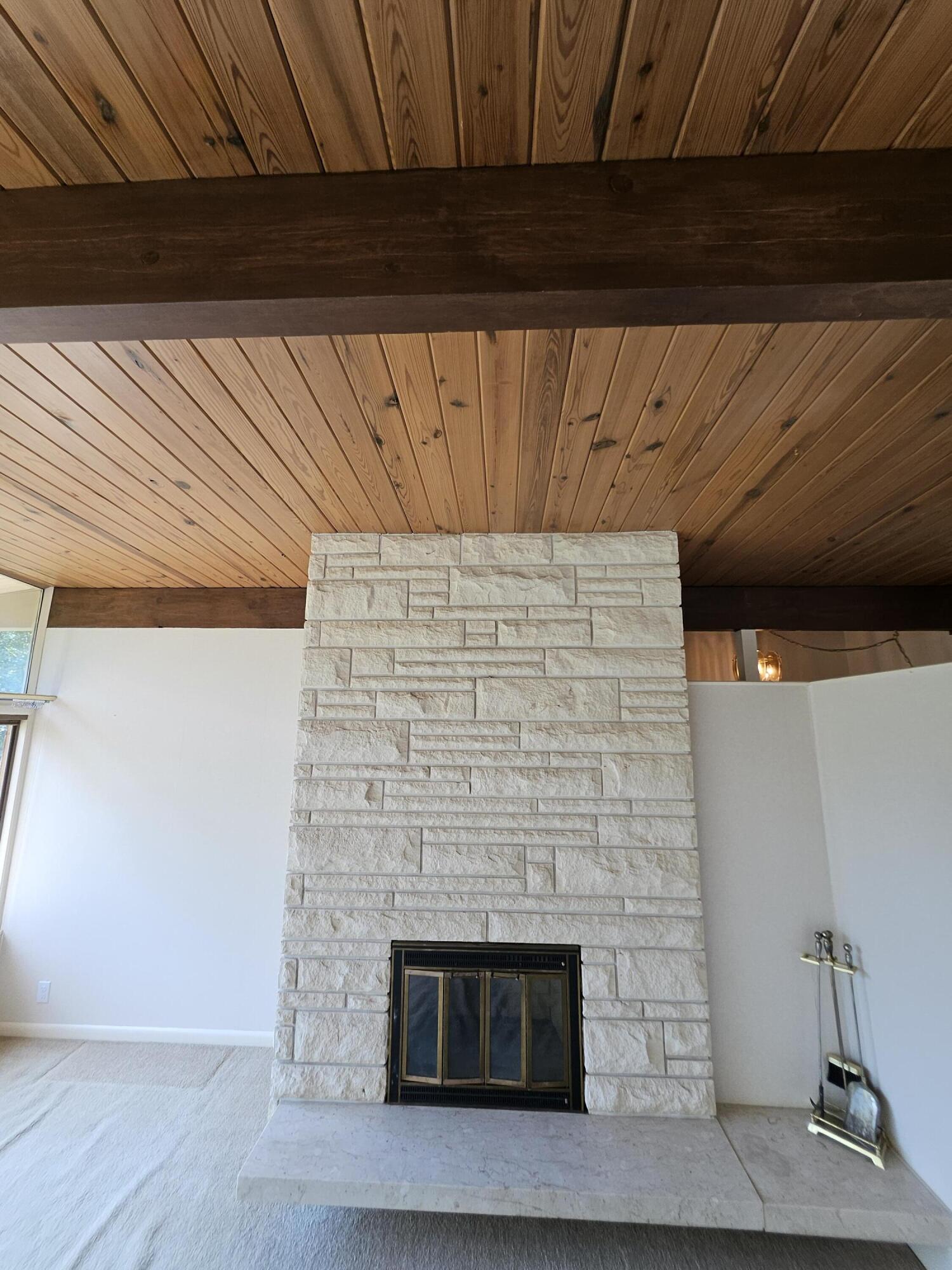 101 Secluded Ln Property Photo 14