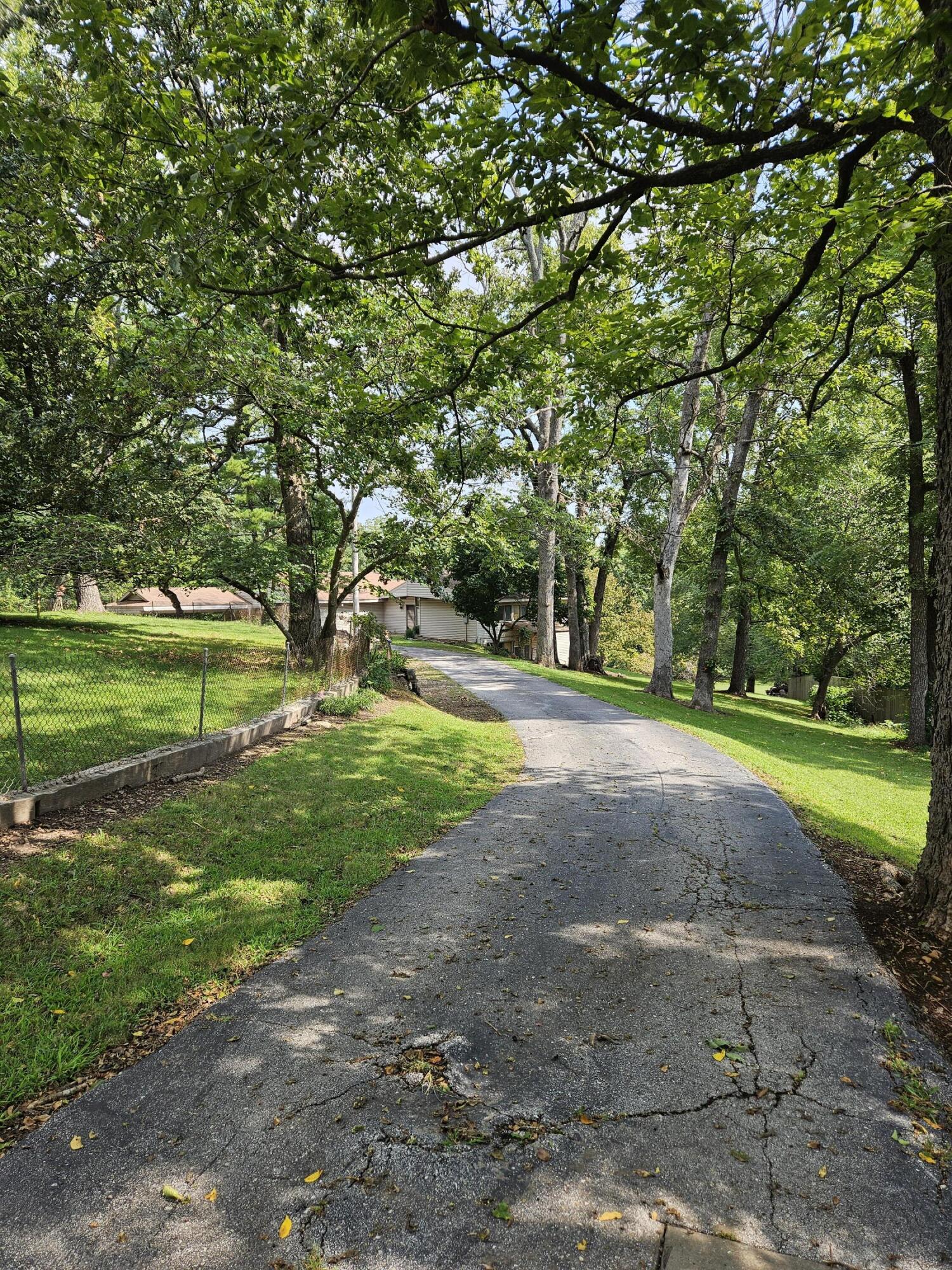 101 Secluded Ln Property Photo 43