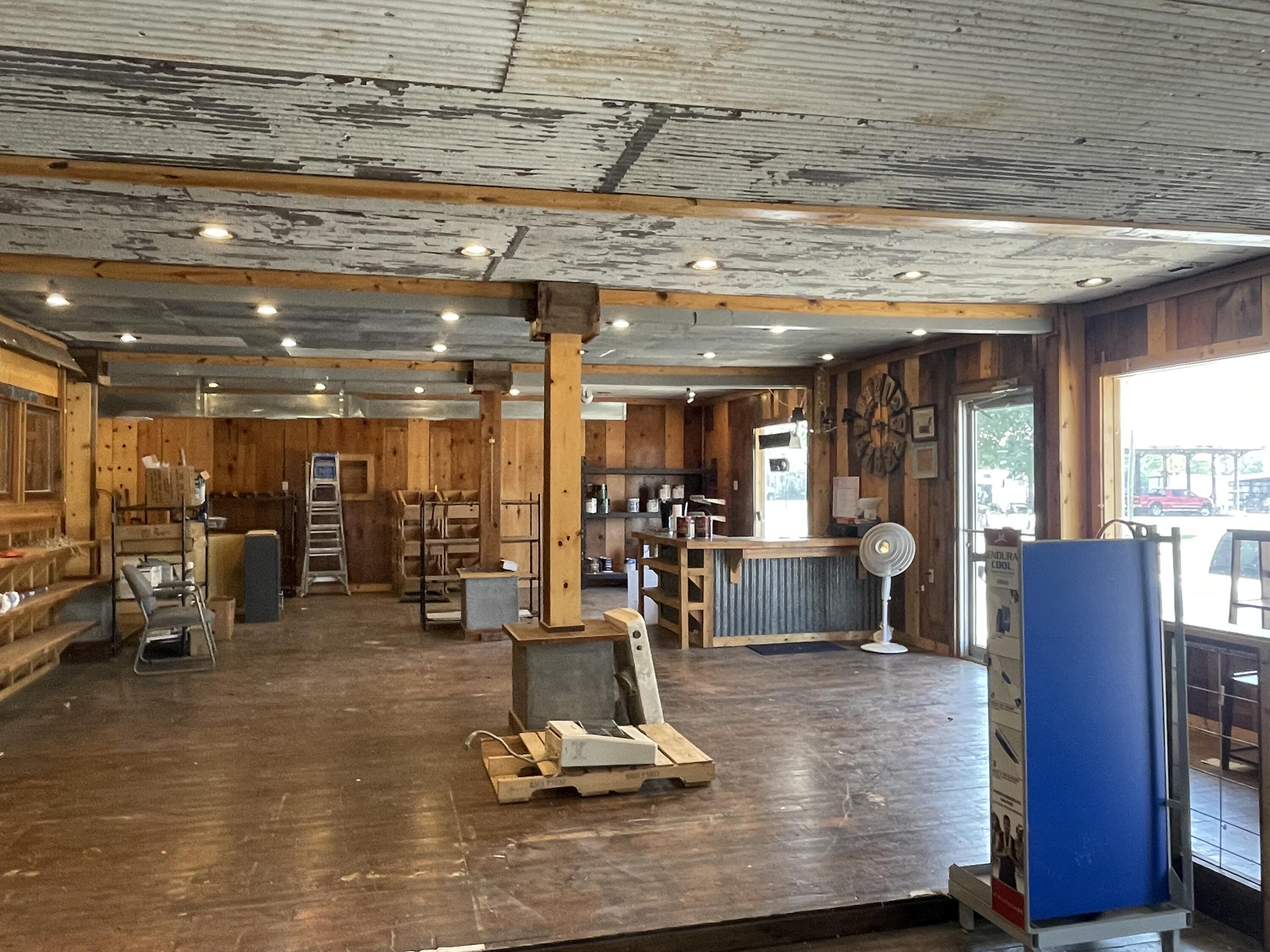 108 South School Street Property Photo 10