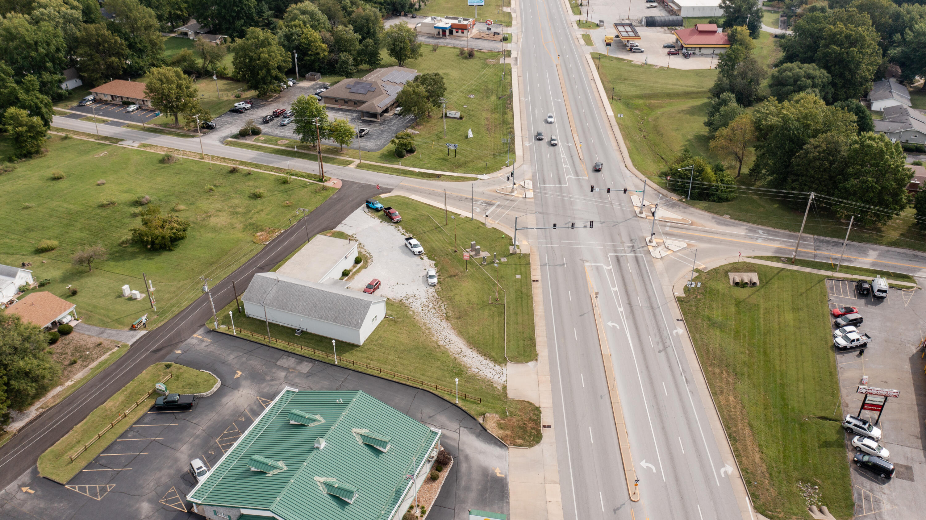 121 Us Highway 60 Property Photo 2