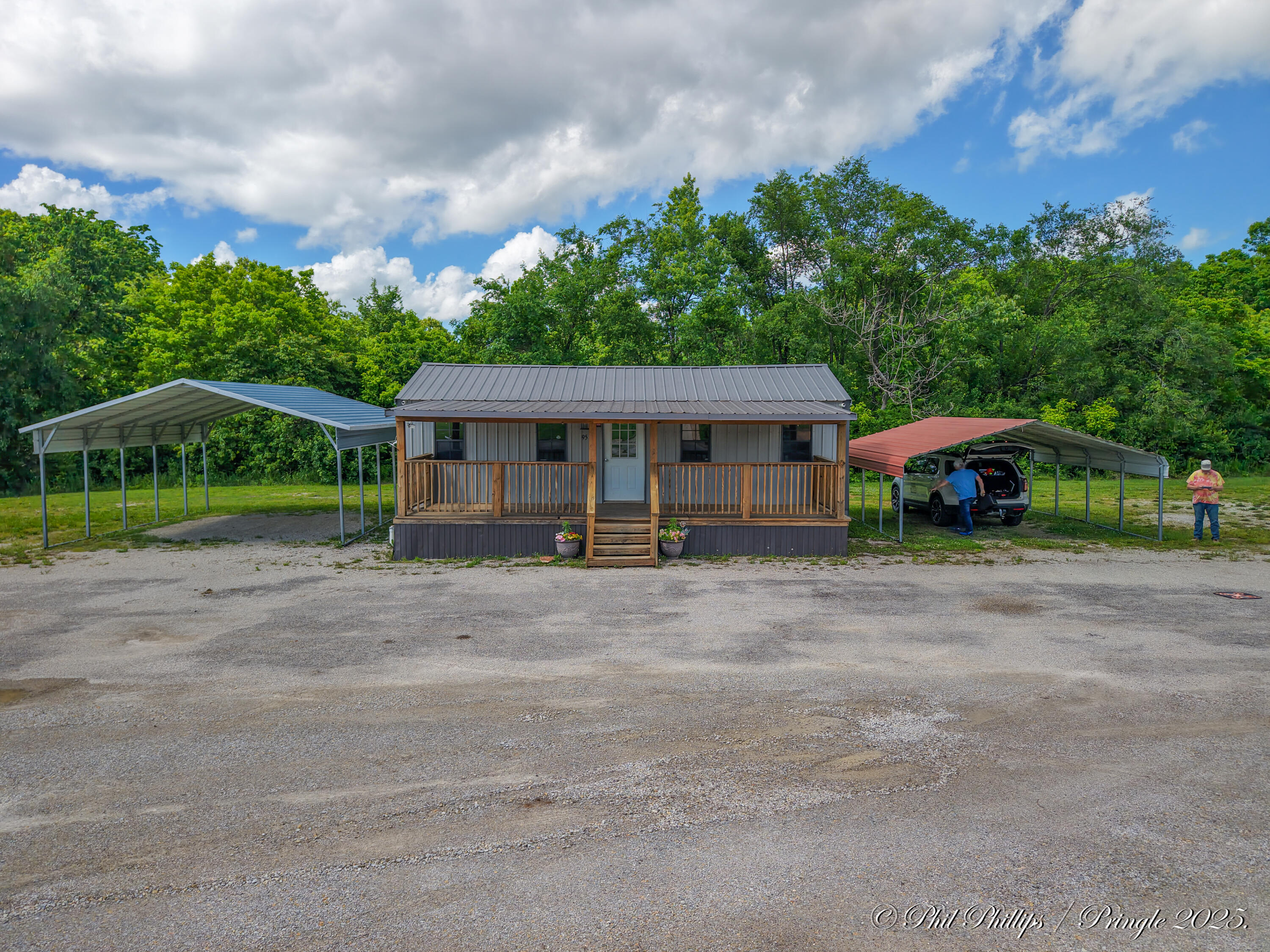 959 Preacher Roe Boulevard Property Photo 1