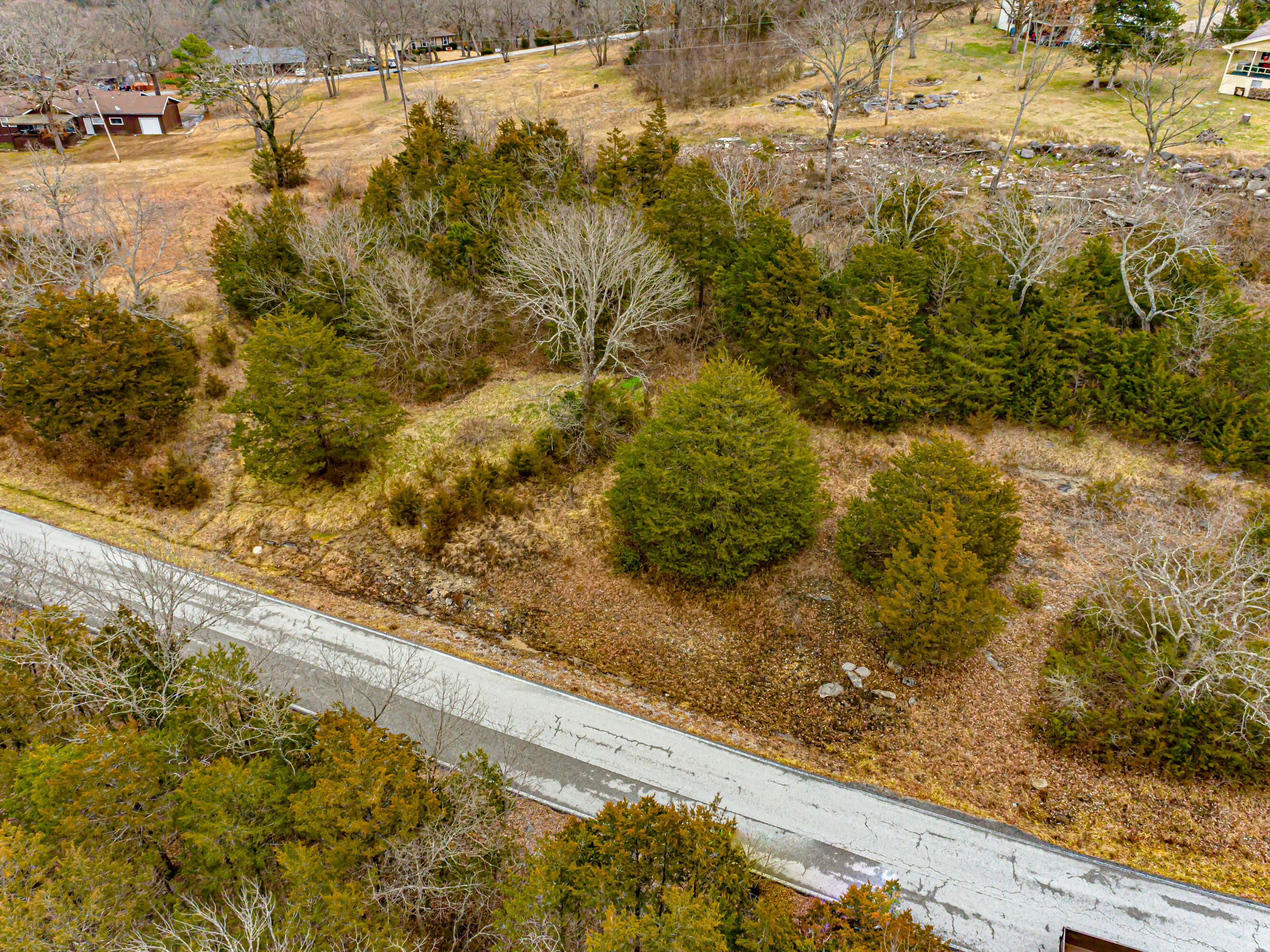 000 Cow Creek Road Property Photo 2