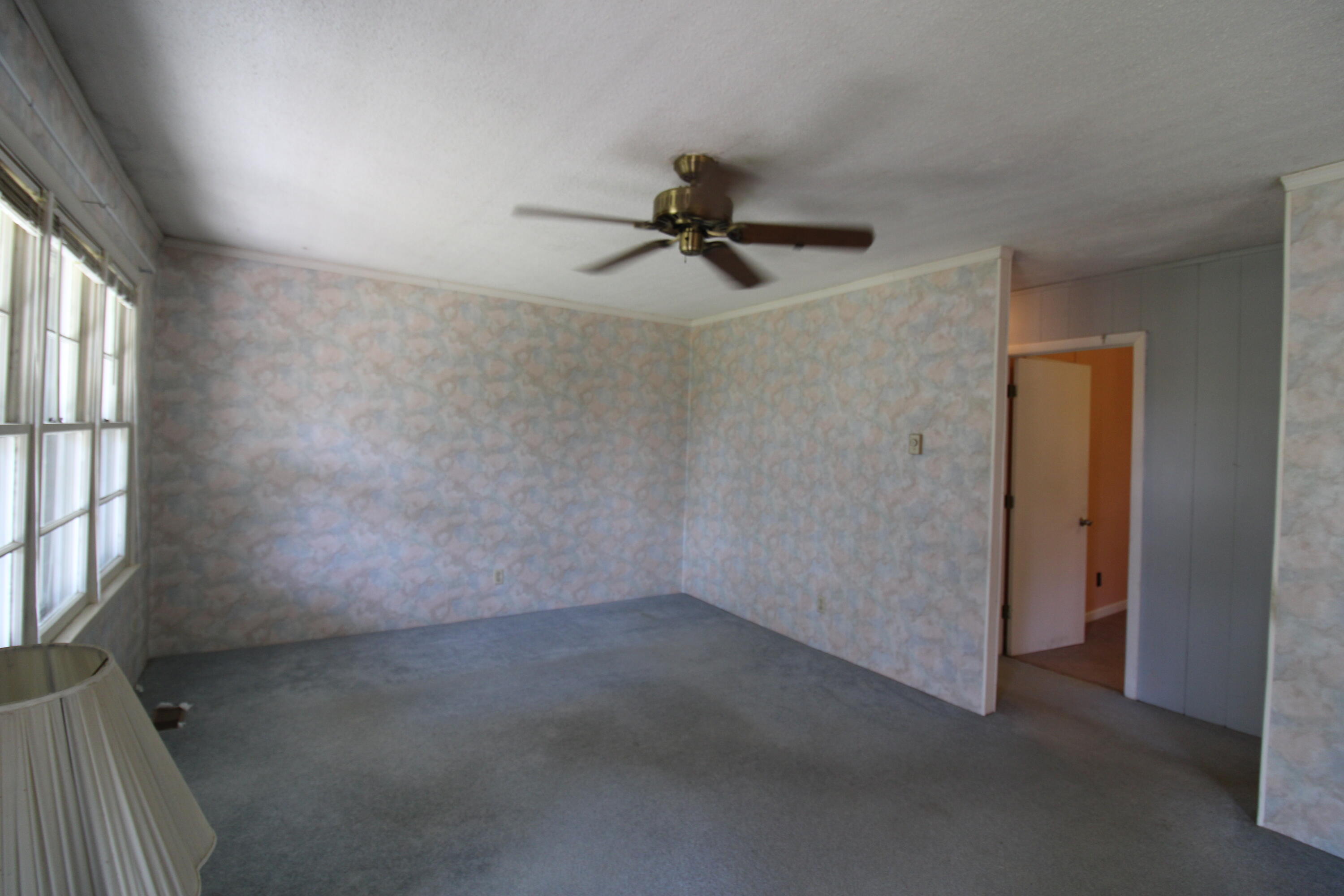 16433 Forrest Drive Property Photo 6