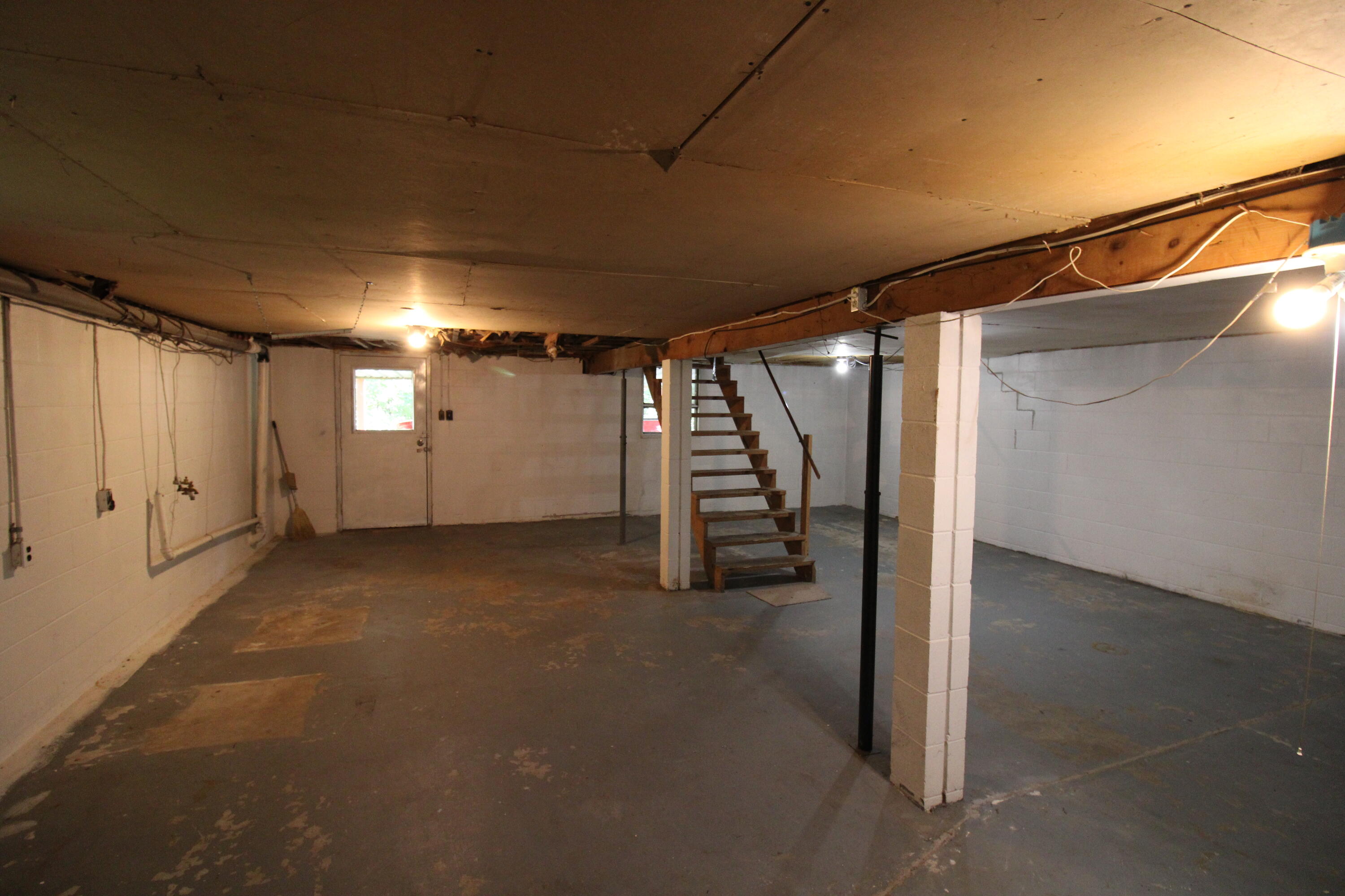 16433 Forrest Drive Property Photo 23