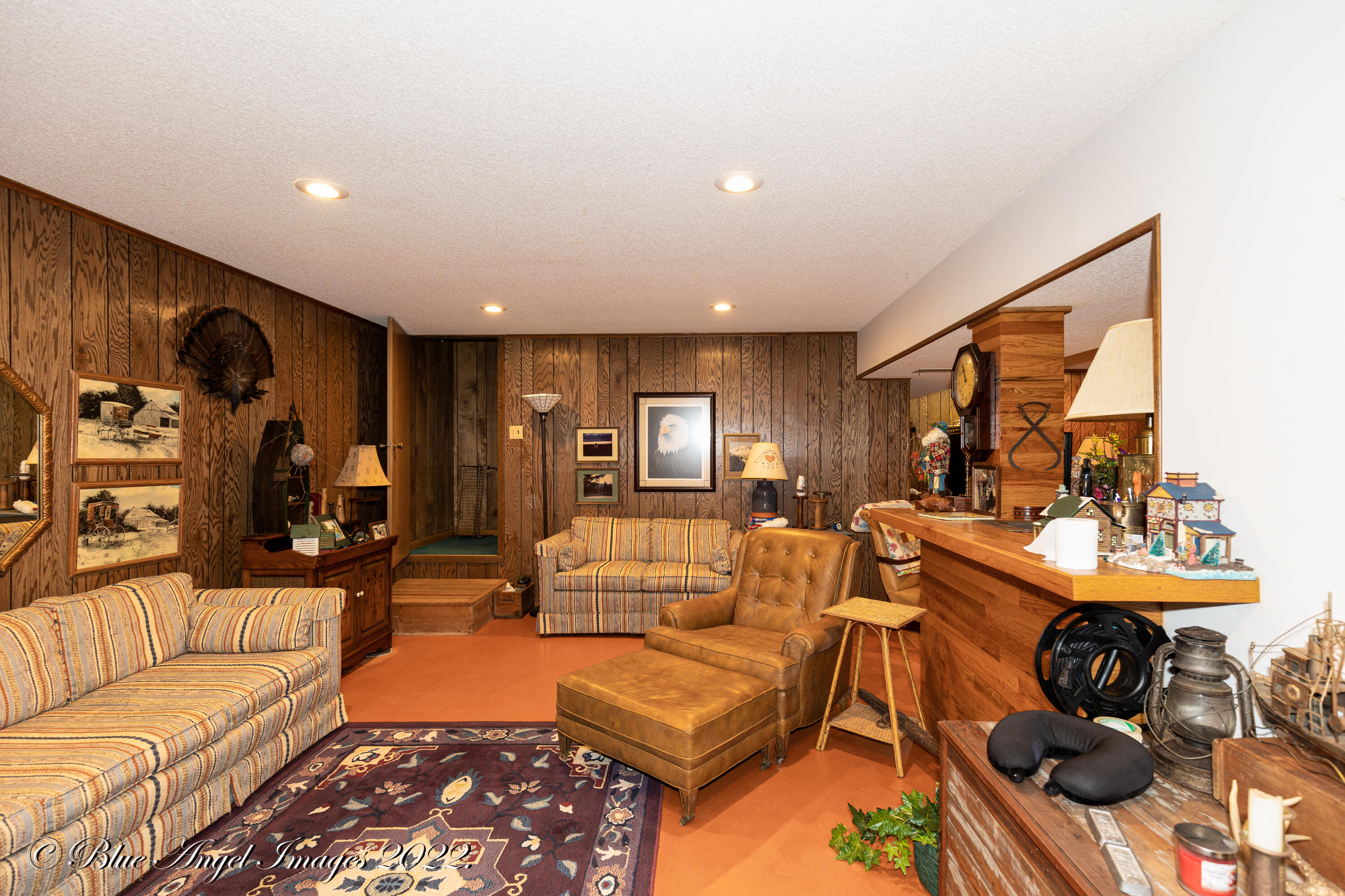 1326 West Broadway Street Property Photo 14