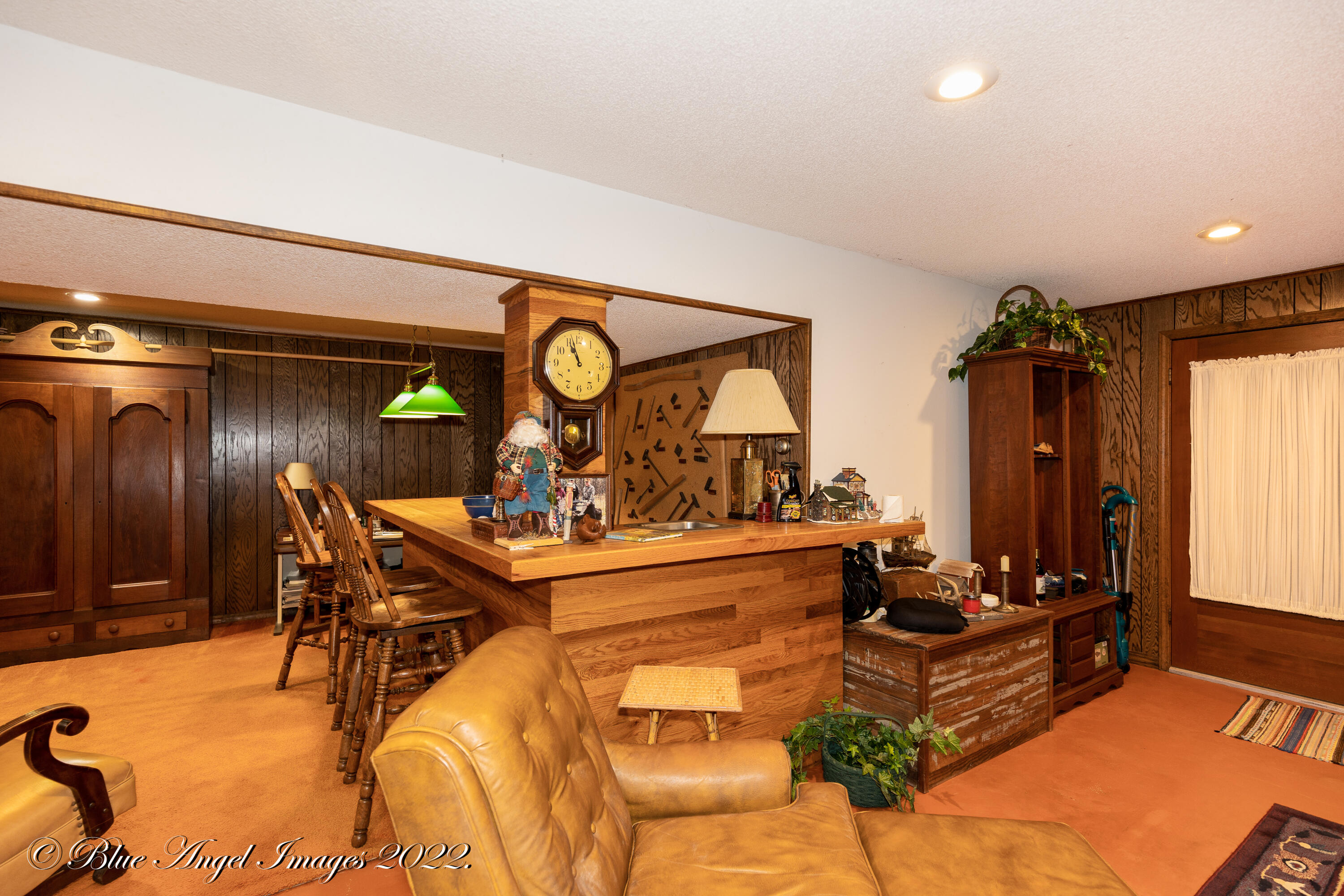 1326 West Broadway Street Property Photo 15