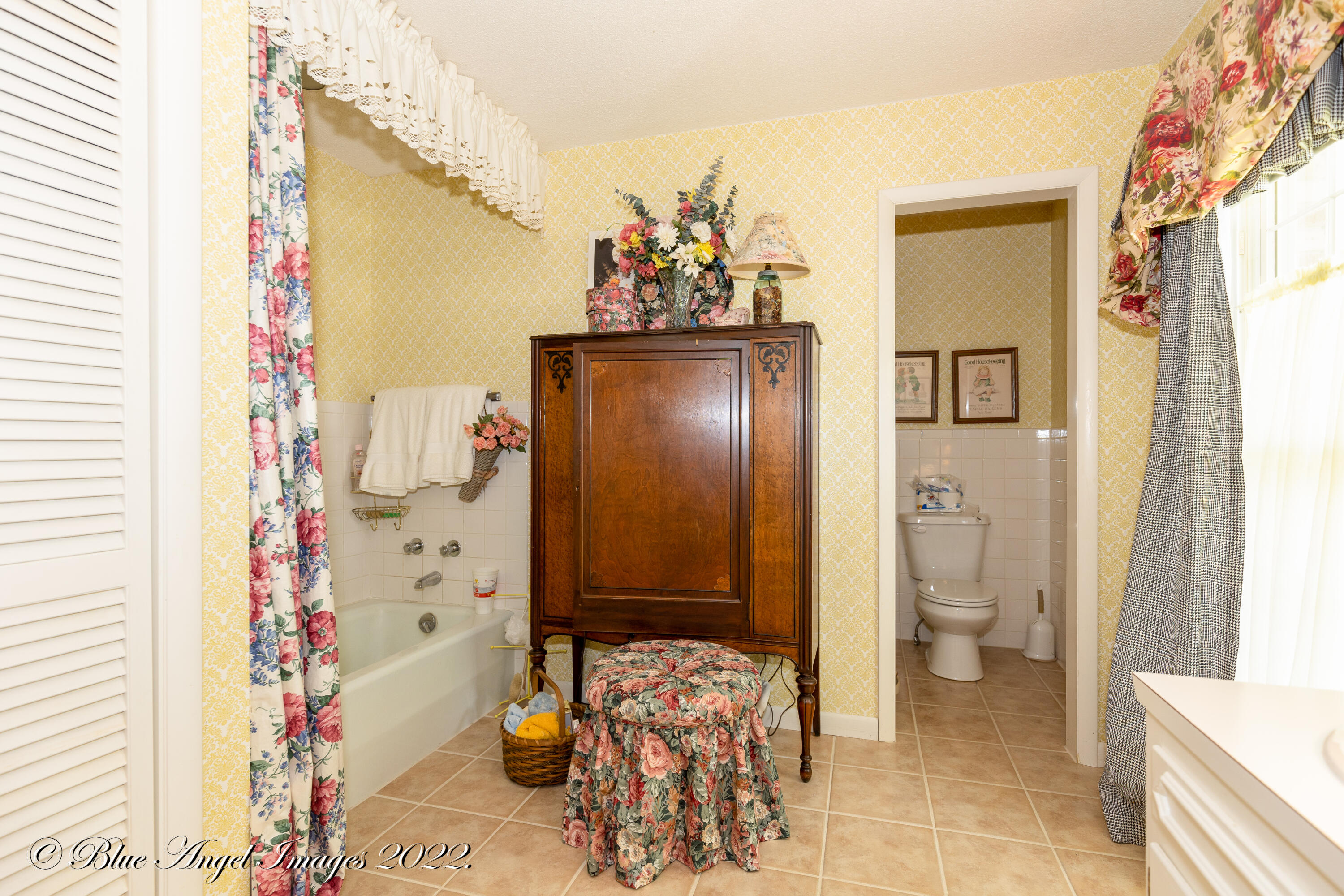1326 West Broadway Street Property Photo 21