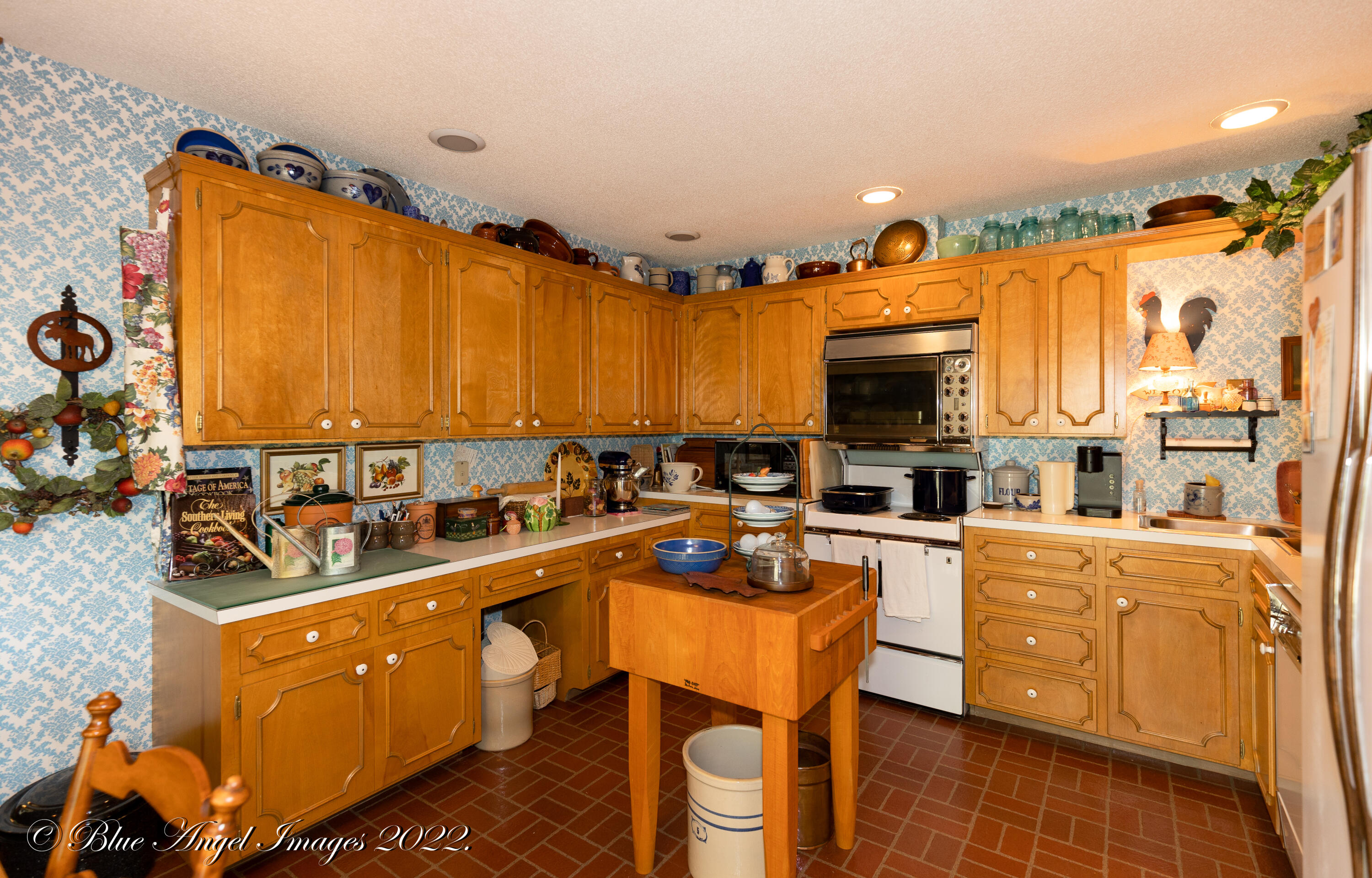1326 West Broadway Street Property Photo 28