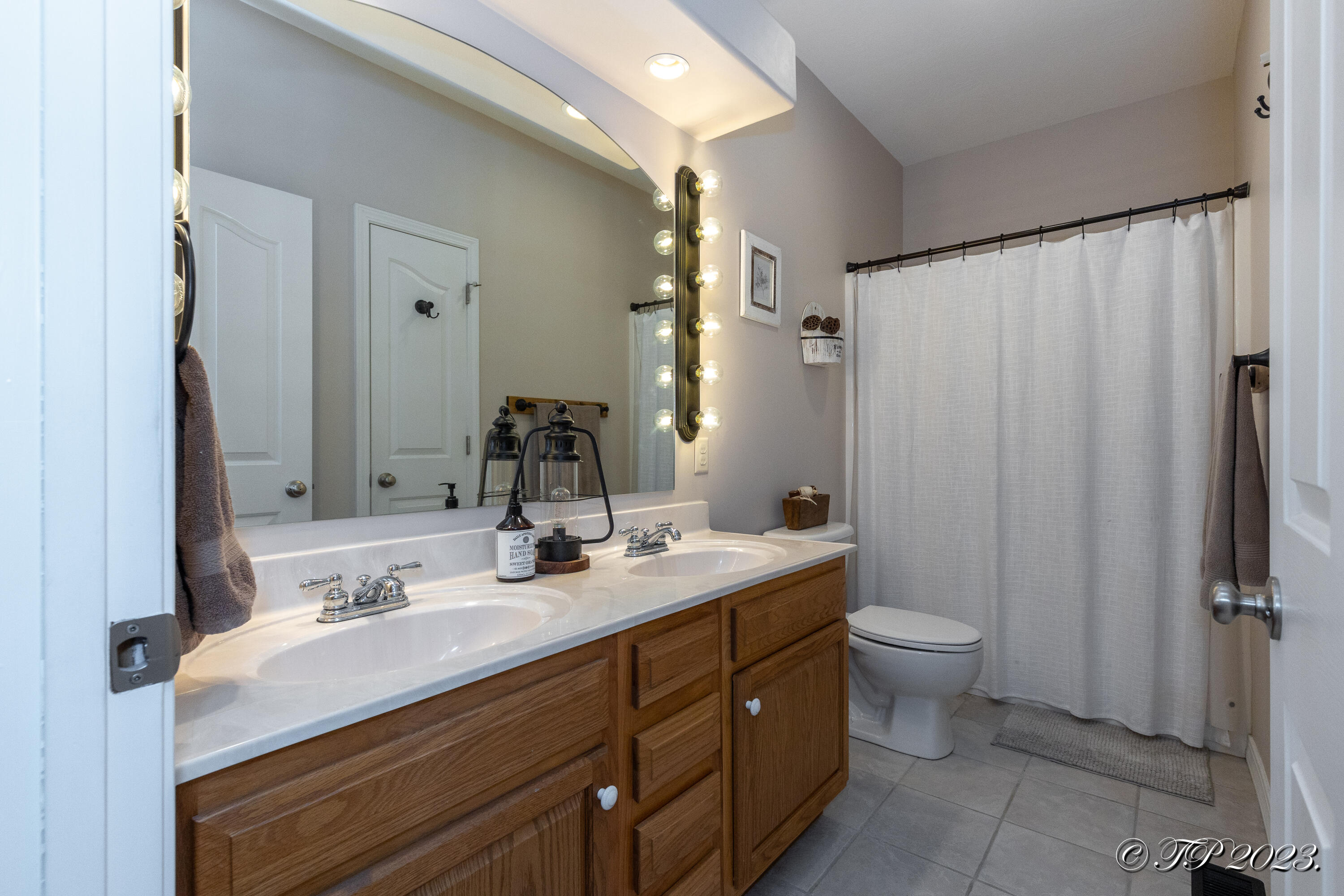 408 Remington Drive Property Photo 36