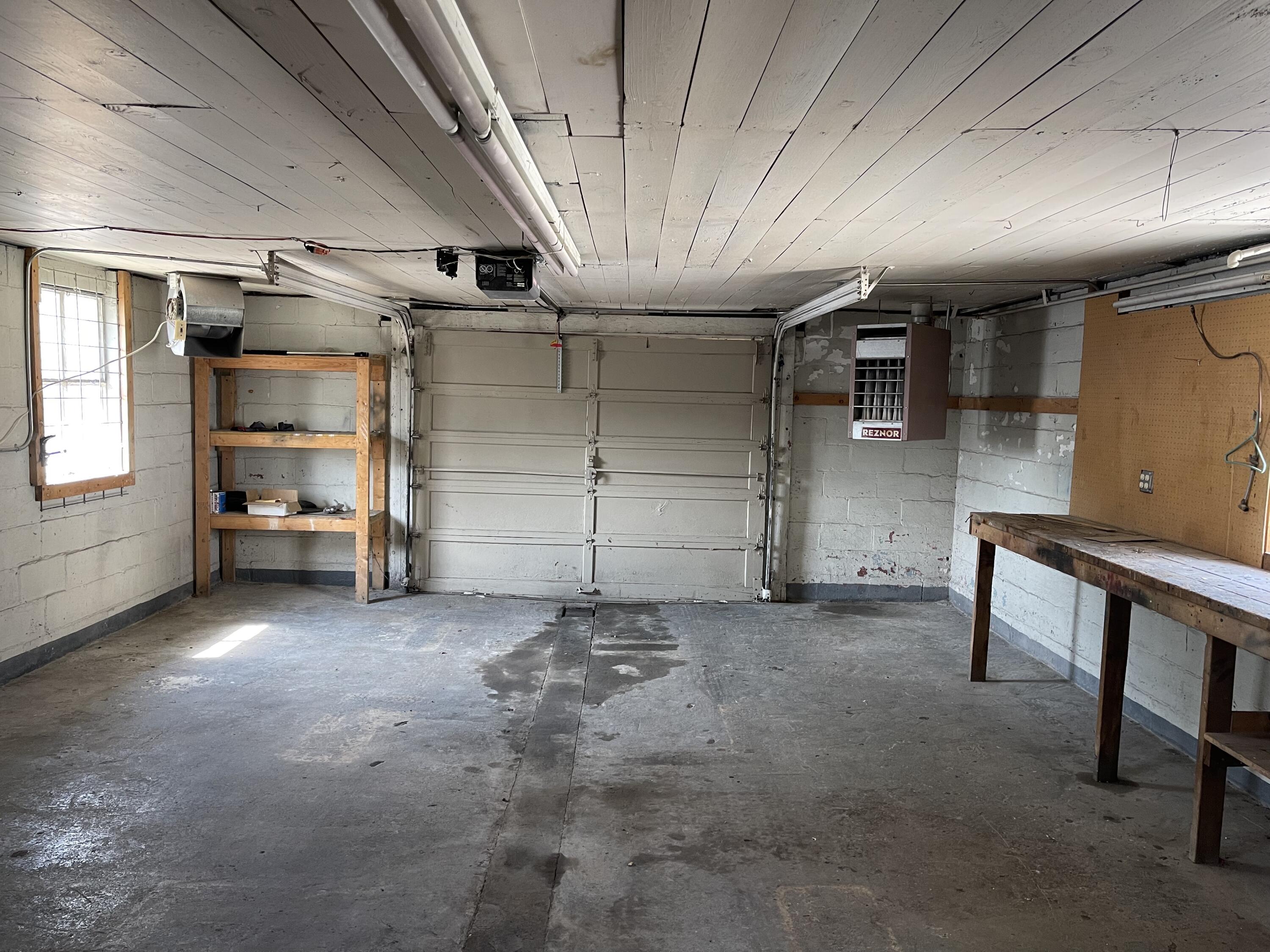 1629 East St Louis Street Property Photo 5