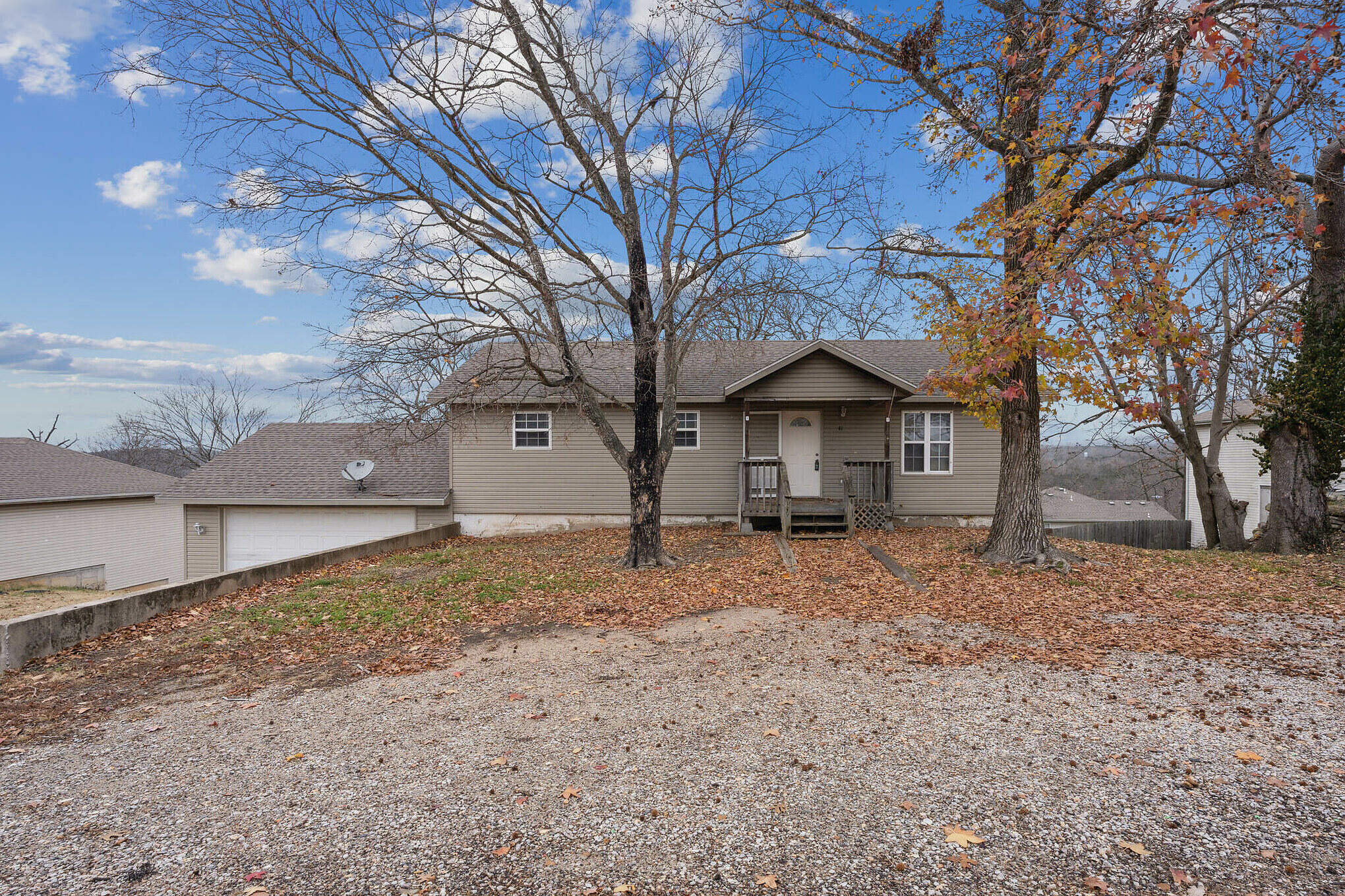 41 Clear Cove Drive Property Photo 1